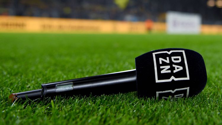 Dazn Mikrofon Rasen
