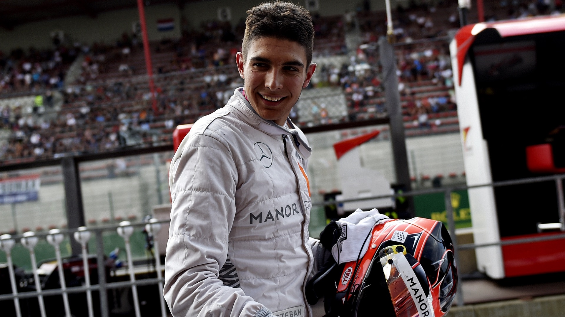 2022-10-19 2016 Ocon F1 Formula 1