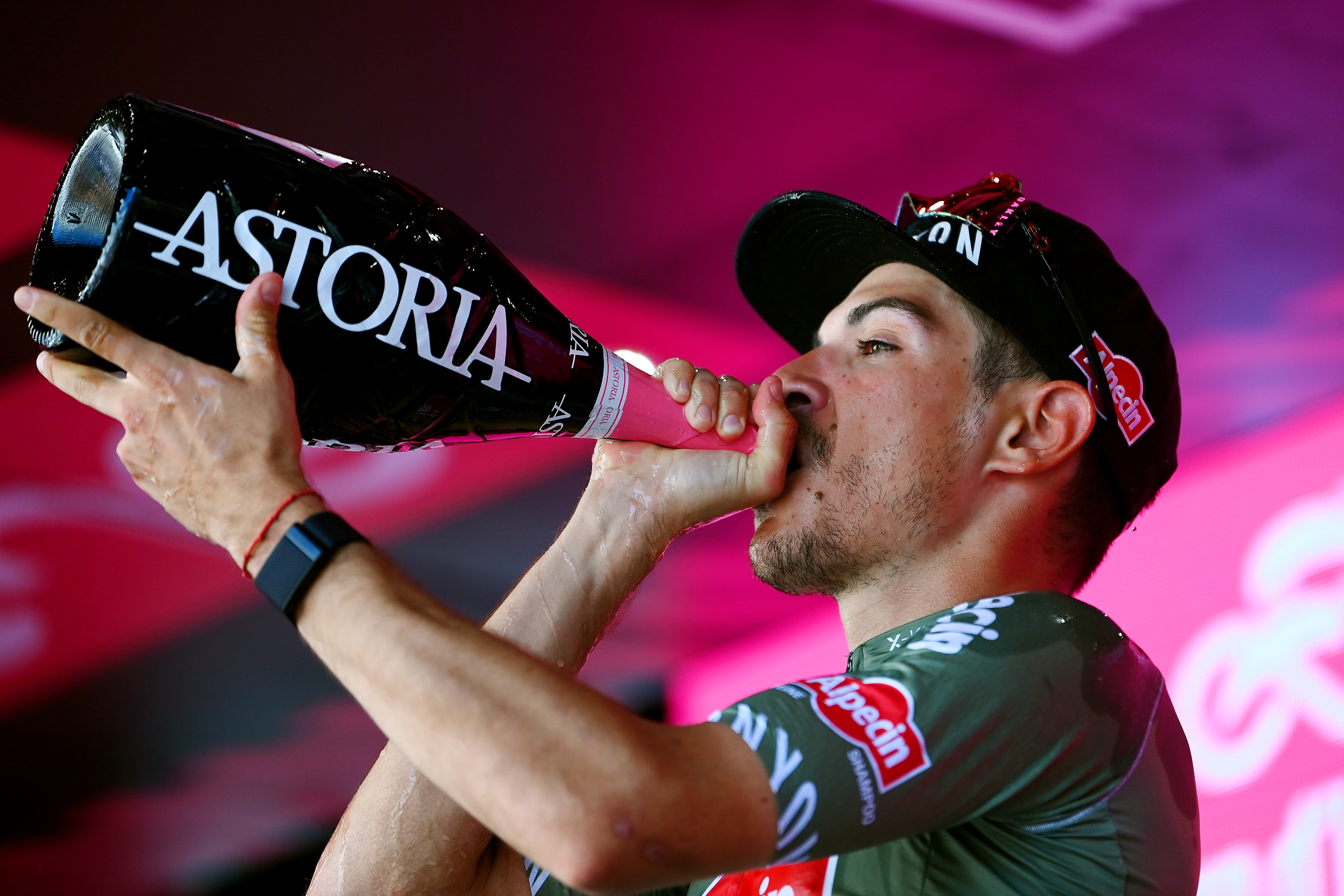Giro d'Italia 2022, Stefano Oldani vince la 12a tappa del Giro d'Italia
