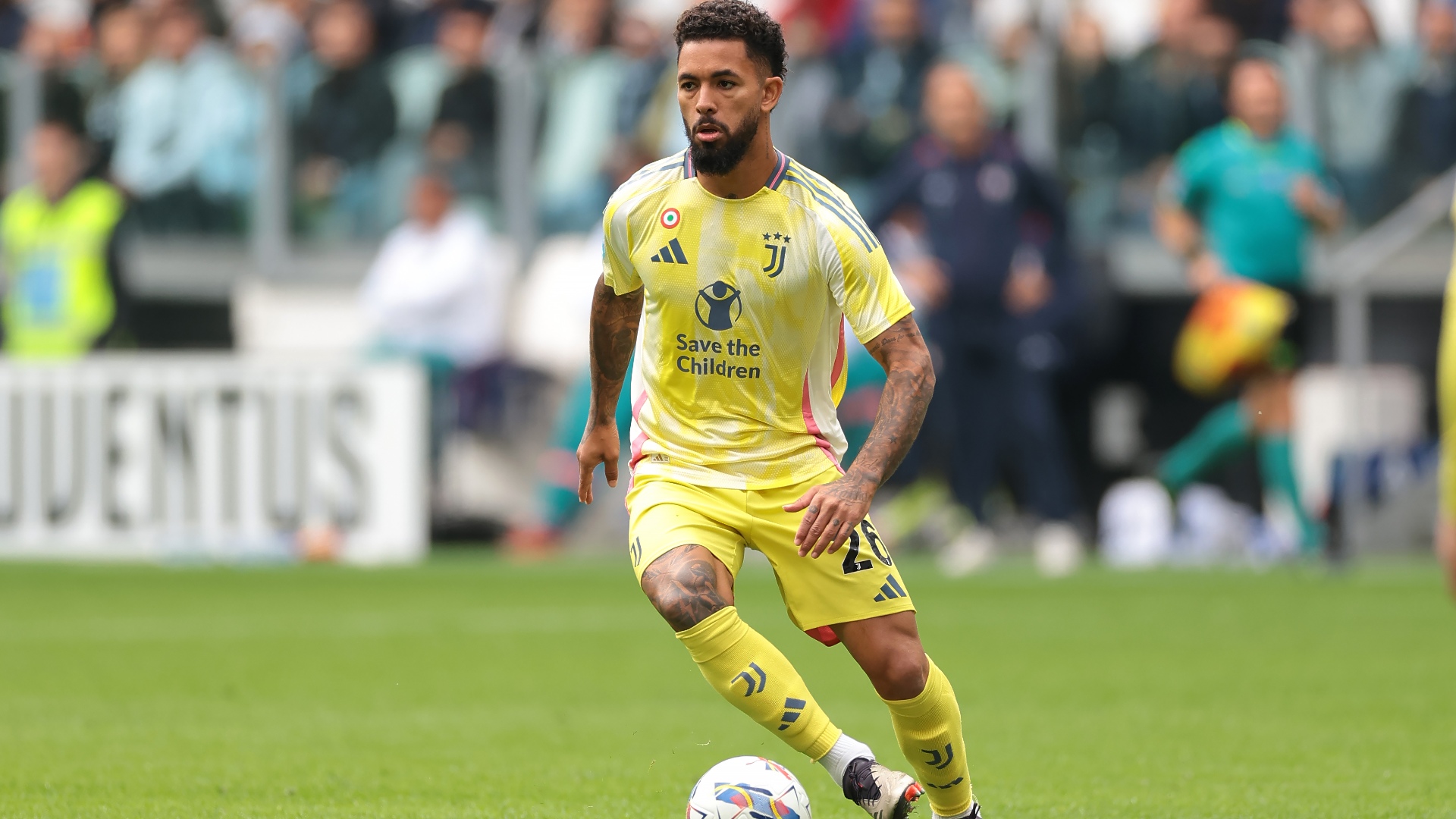 2024-10-06-juventus-douglas-luiz