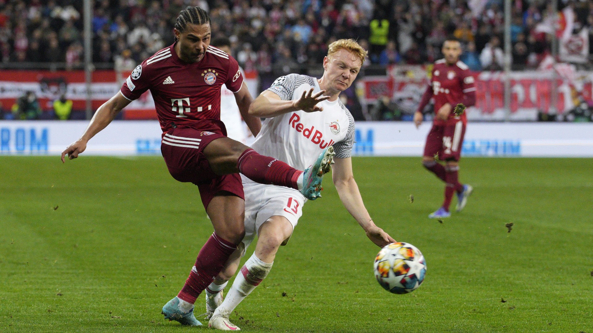 FC Bayern Serge Gnabry Champions League 17022022