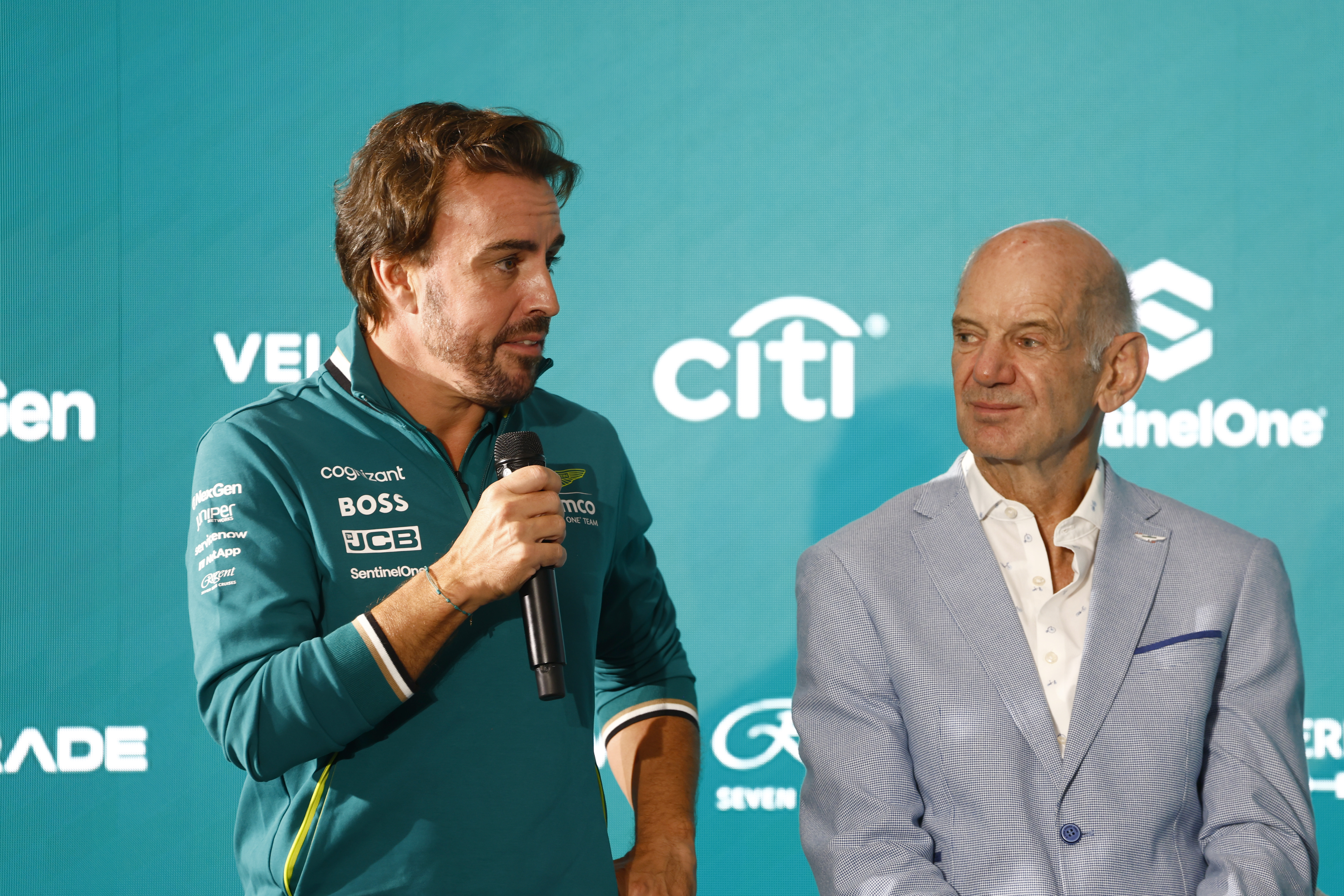 Fernando Alonso y Adrian Newey