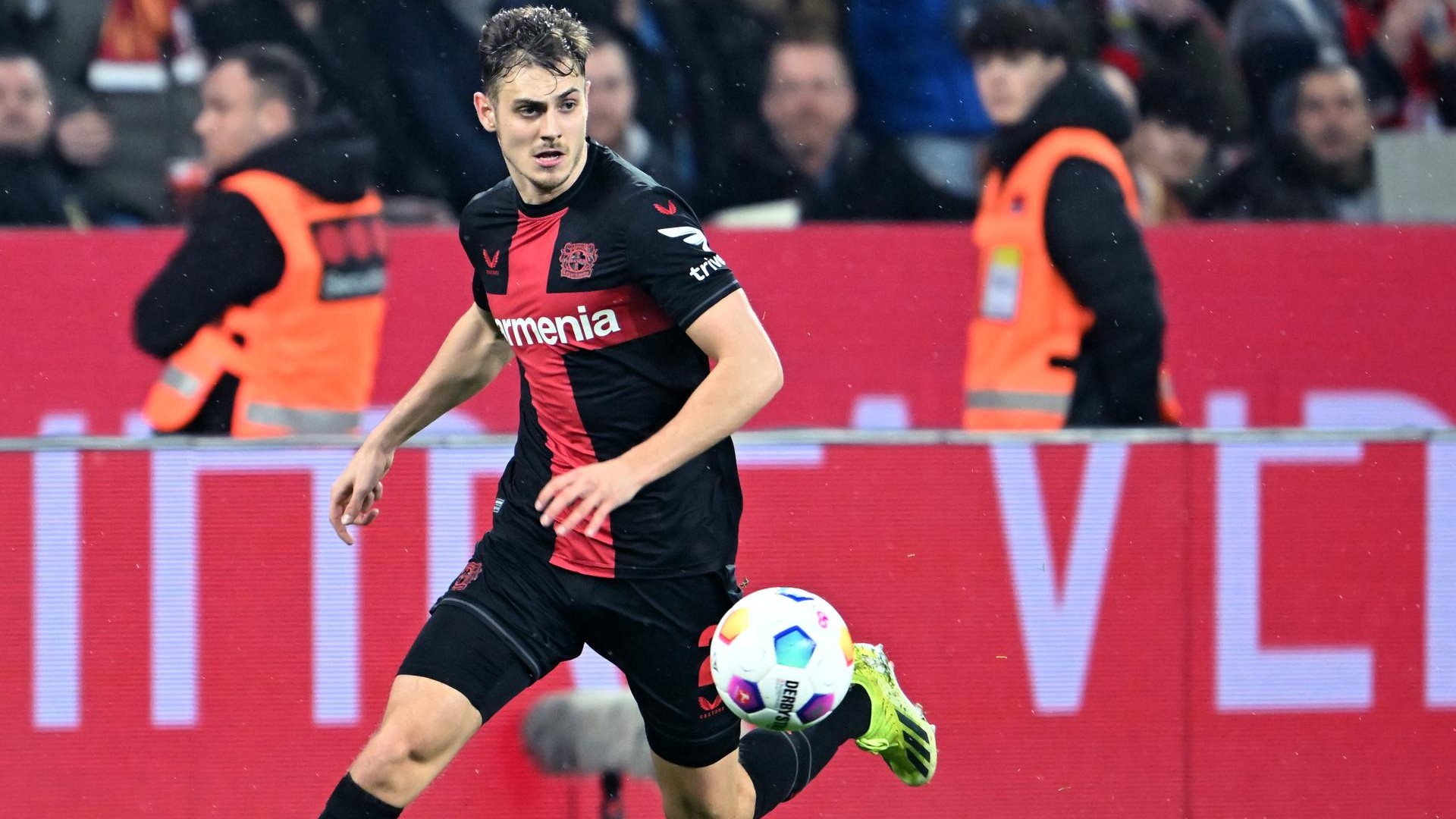 Bayer Leverkusen Bundesliga Josip Stanisic 10022024