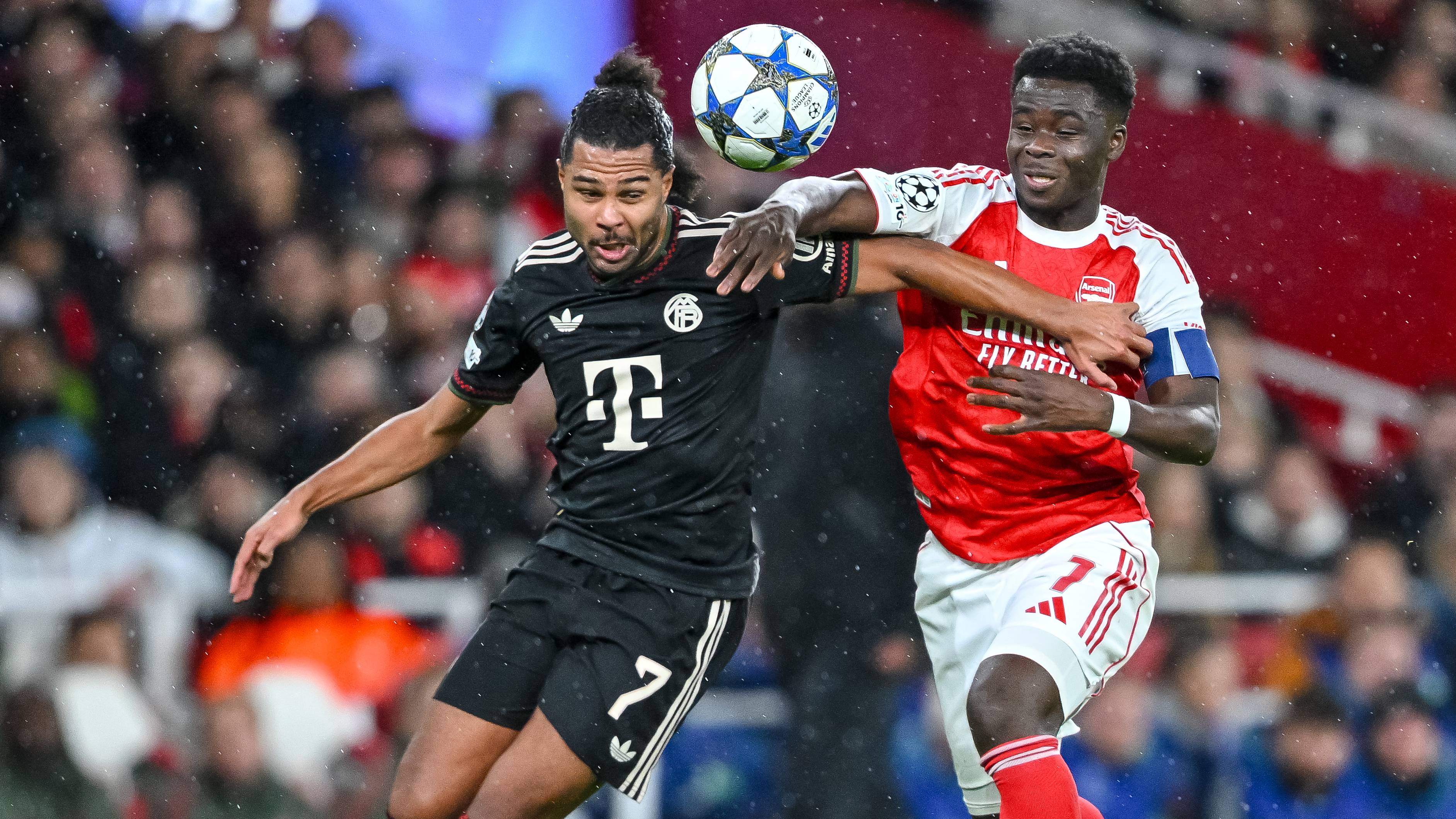 Serge Gnabry Bukayo Saka FC Bayern Arsenal 26112025