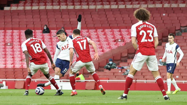 Erik Lamela Arsenal v Tottenham Premier League