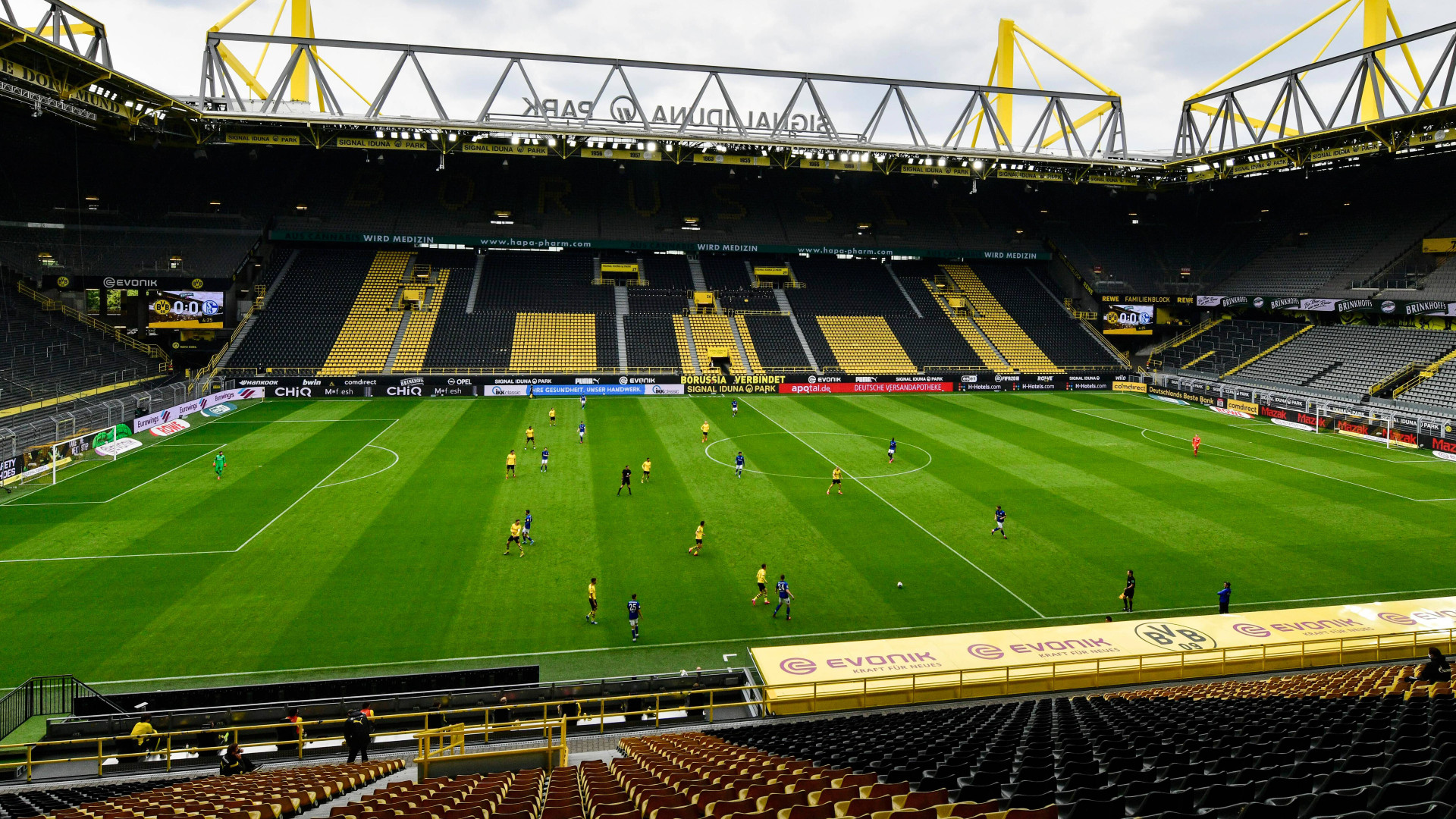 Borussia Dortmund Schalke 04 leeres Stadion
