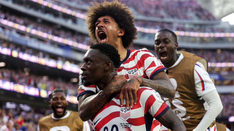 Which teams have qualified for the knockout round at the 2026 World Cup?