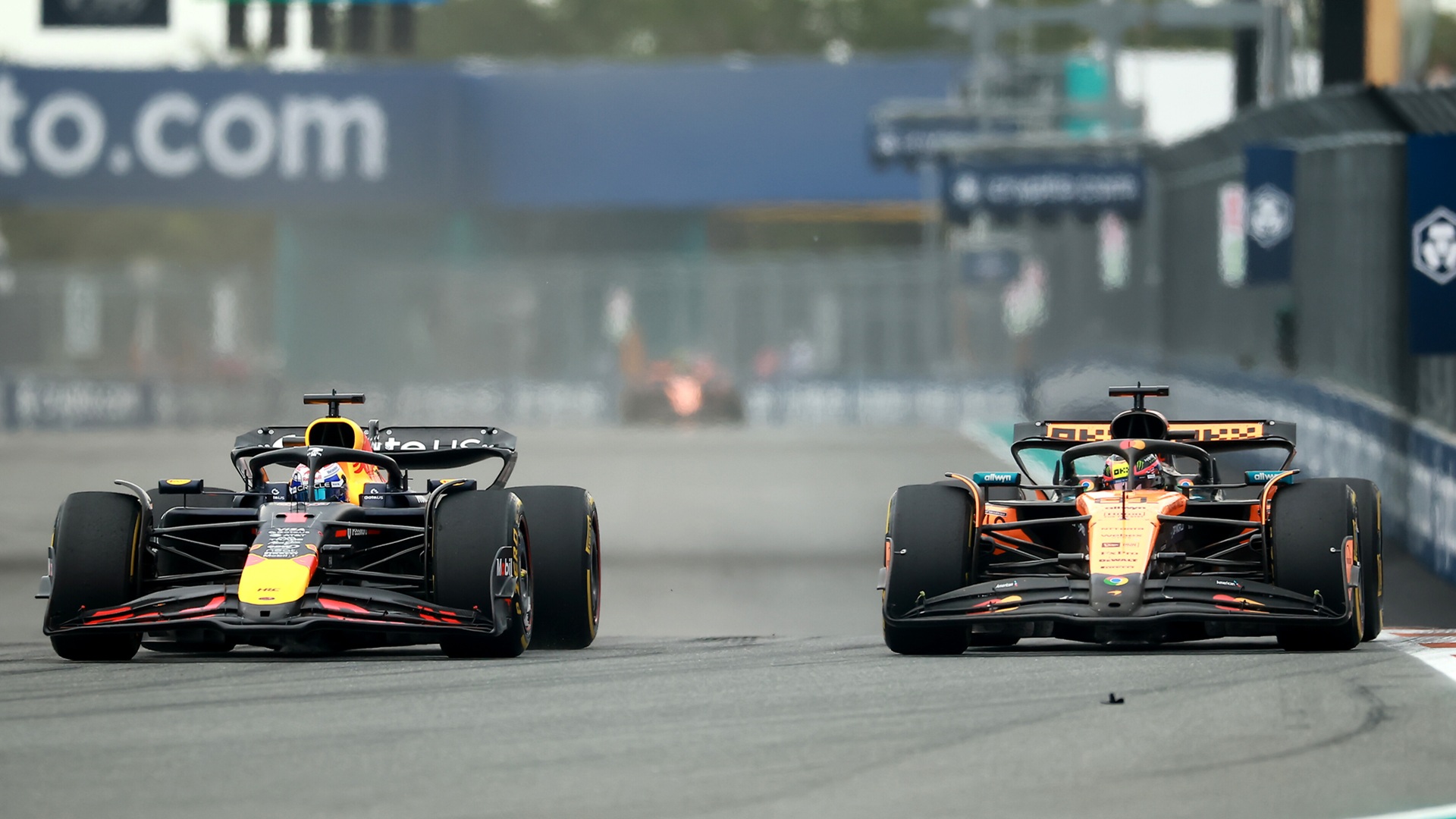 2025-05-04 Verstappen Piastri F1 Formula 1