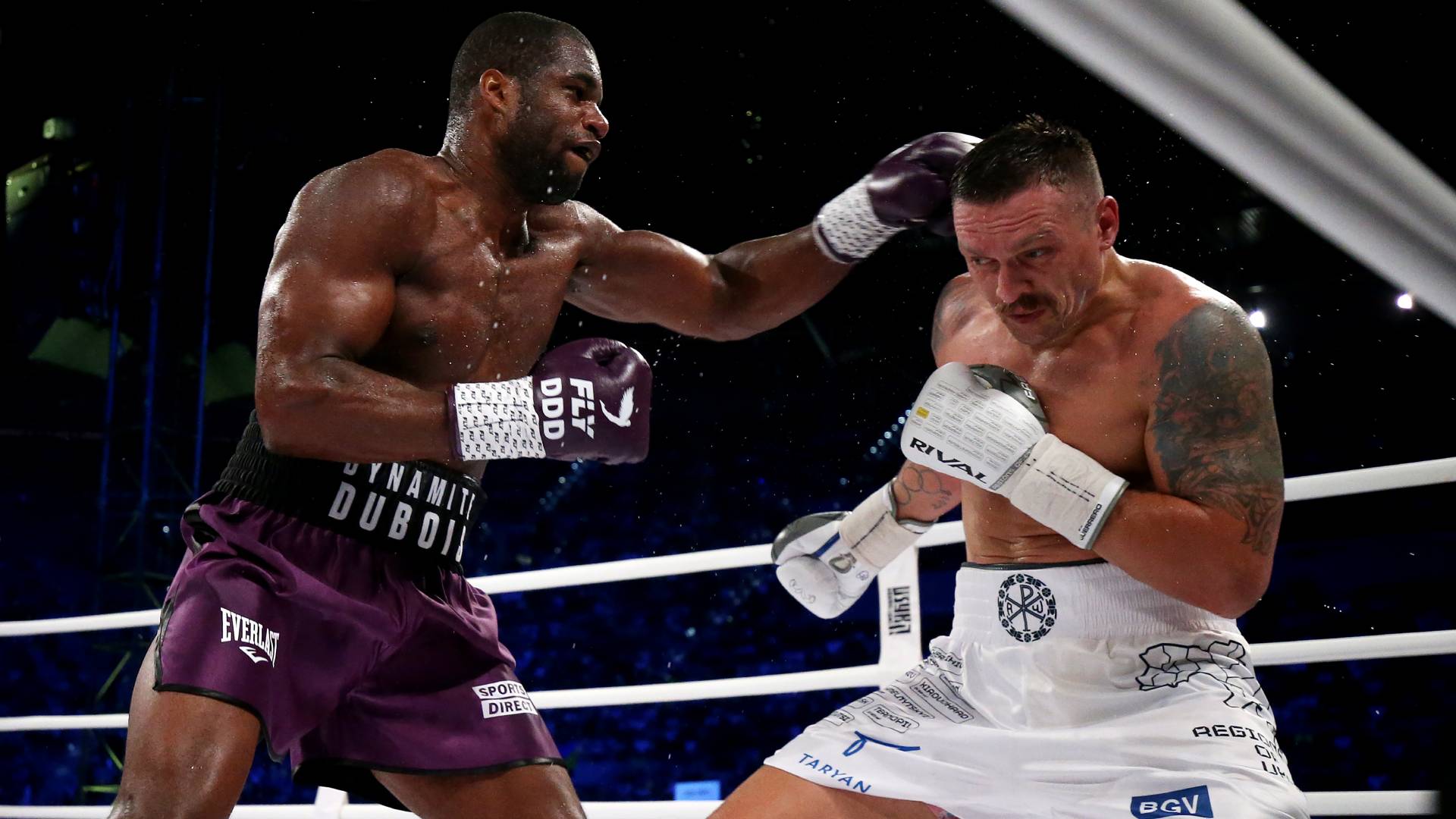 Dubois left hand against Usyk_2023