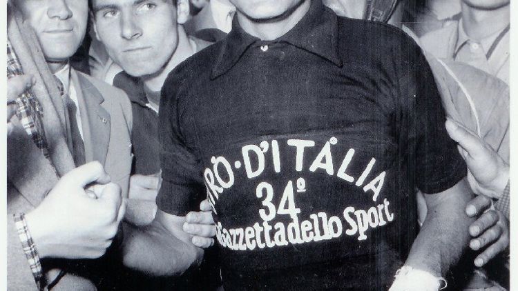 Giovanni Pinarello in maglia nera al Giro d'Italia 1951