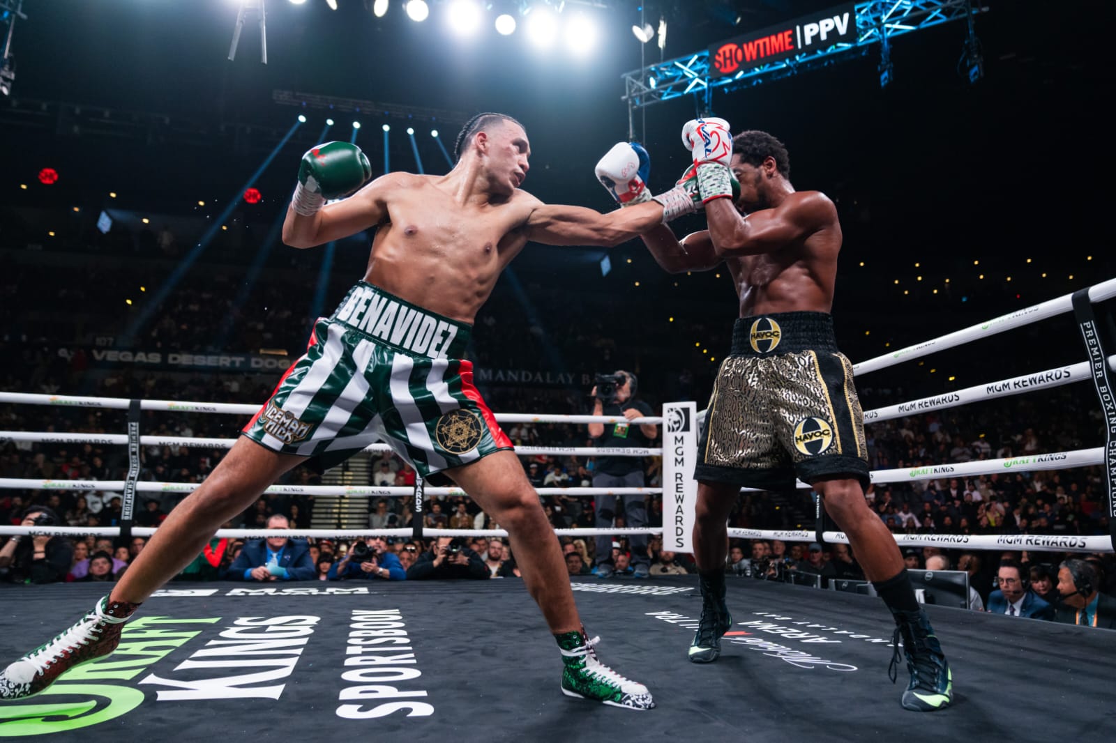 David Benavidez vs. Demetrius Andrade