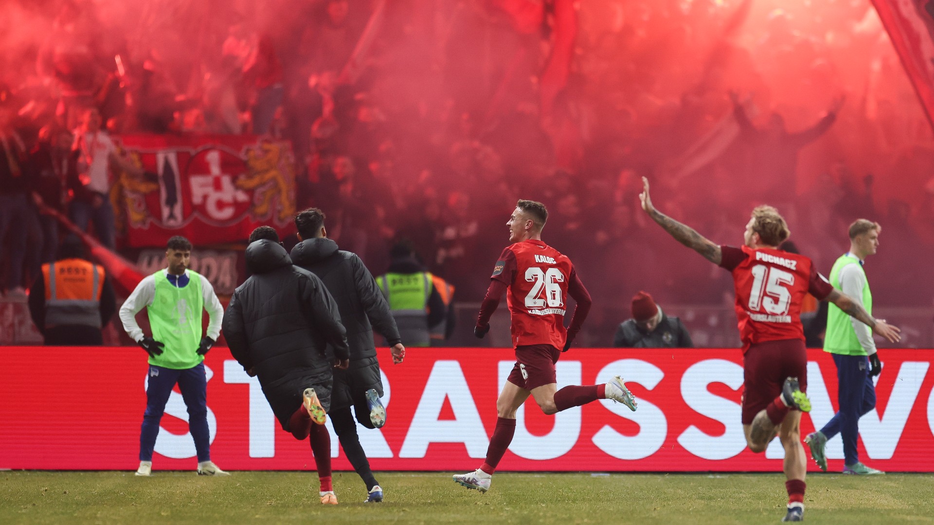 1. FC Kaiserslautern Puchacz DFB-Pokal 310124