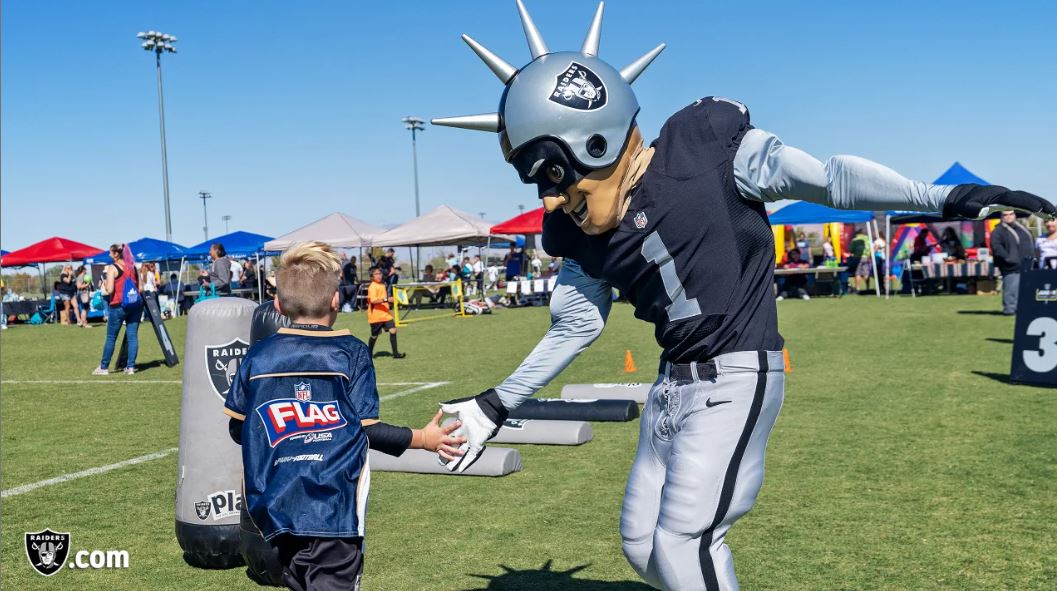 Raider Rusher, Las Vegas Raiders, Maskottchen