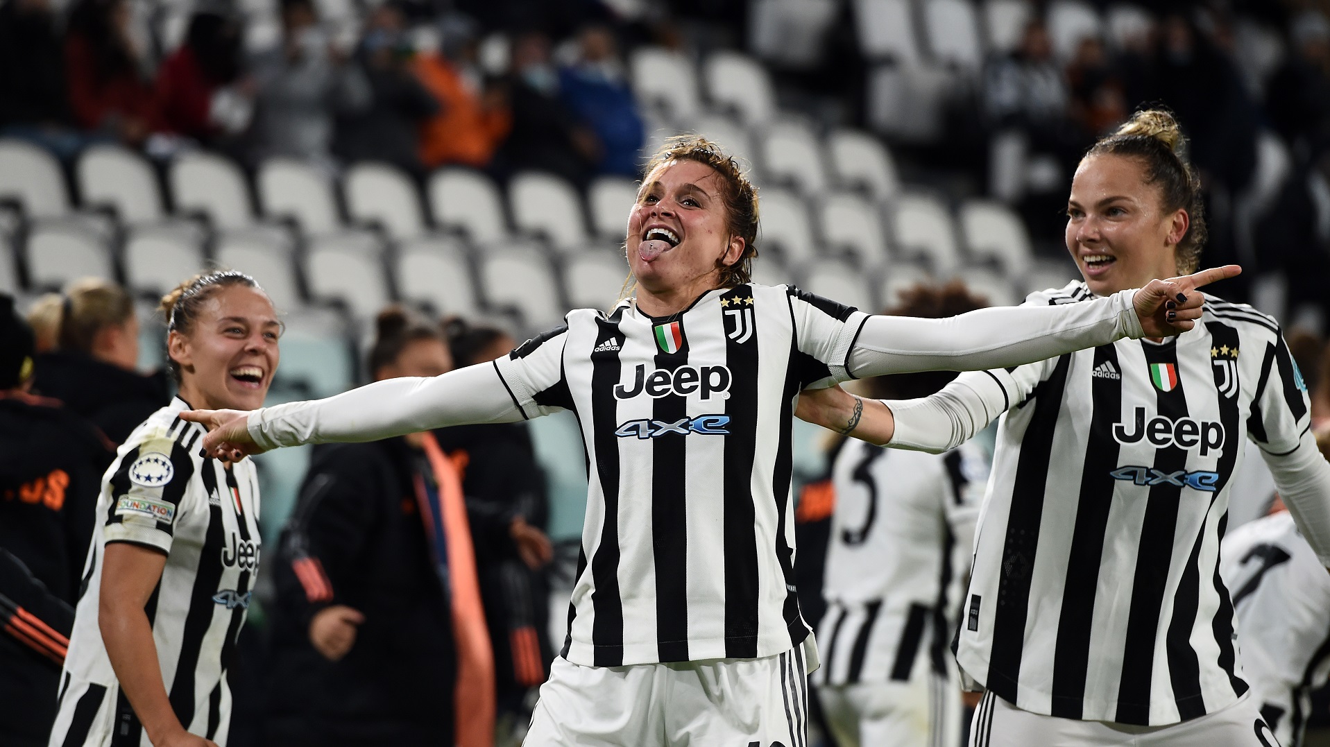 Cristiana Girelli festeggia la doppietta in Women's Champions League