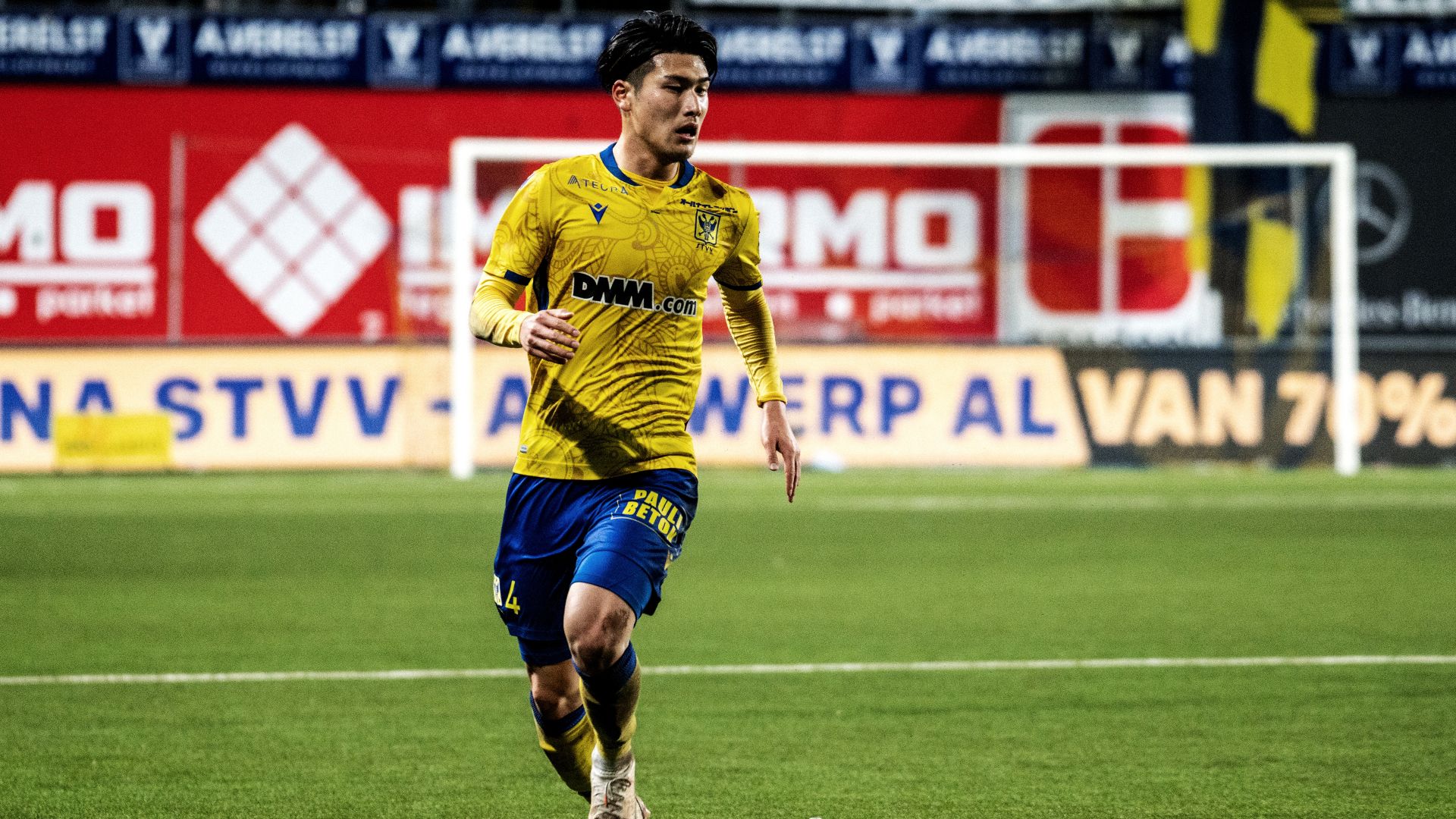 2021-12-03-daiki-hashioka-sint-truidense-stvv