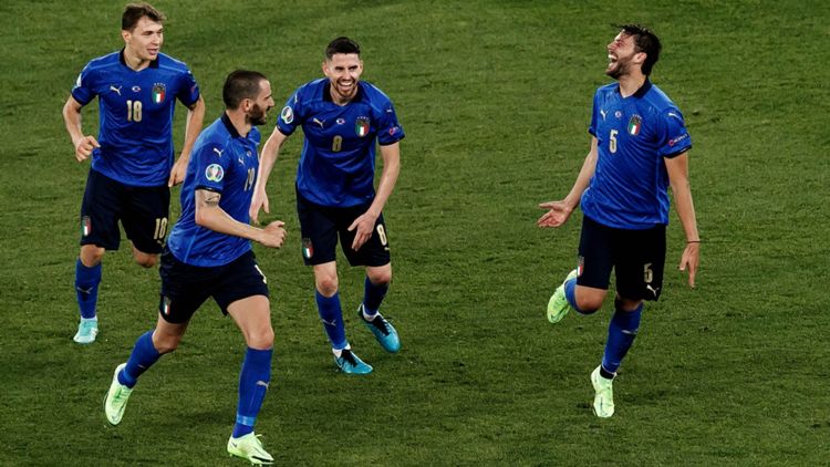2021-06-16-Manuel Locatelli of Italy-UEFA Euro 2020 Championship