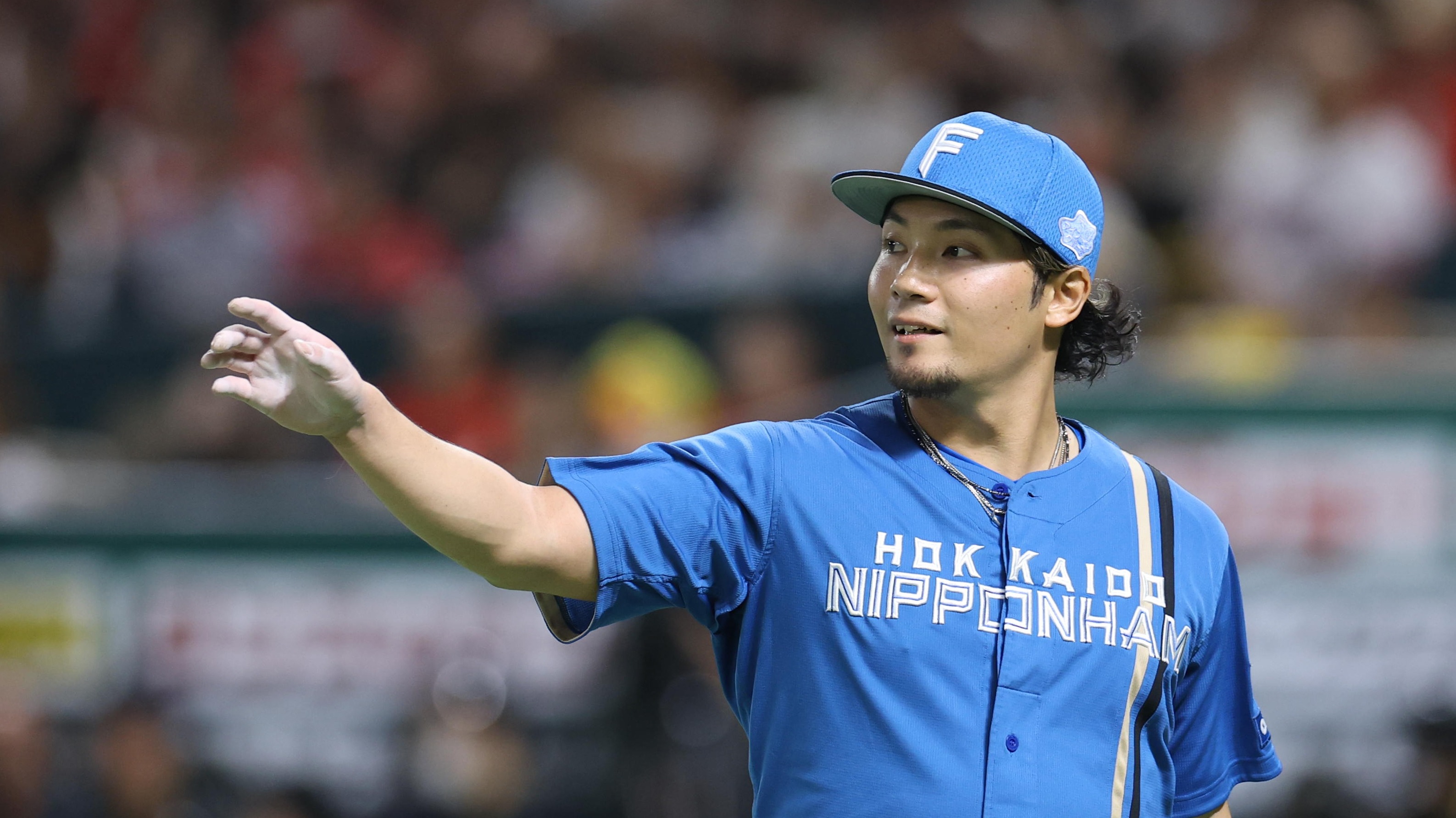 2025-10-17-npb-Fighters-Itoh