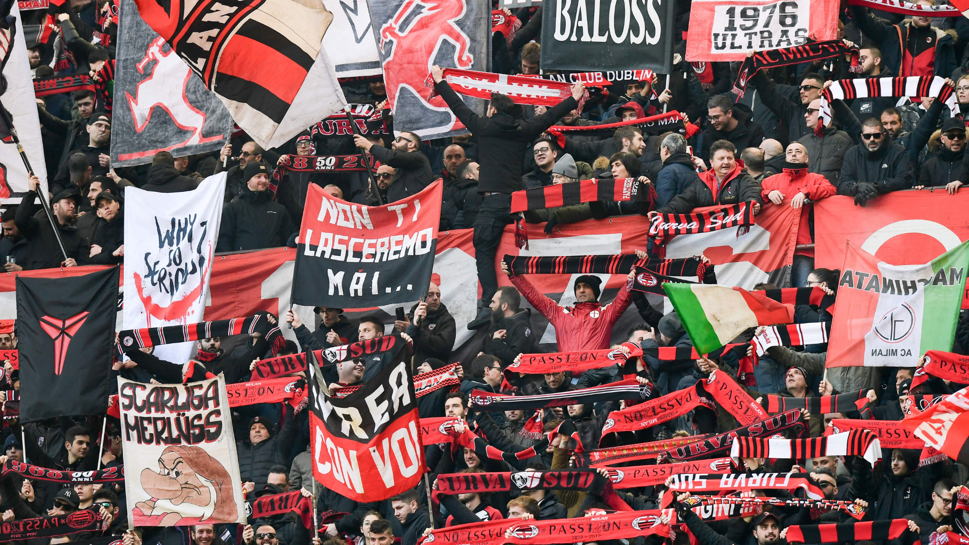 Curva dei tifosi del Milan