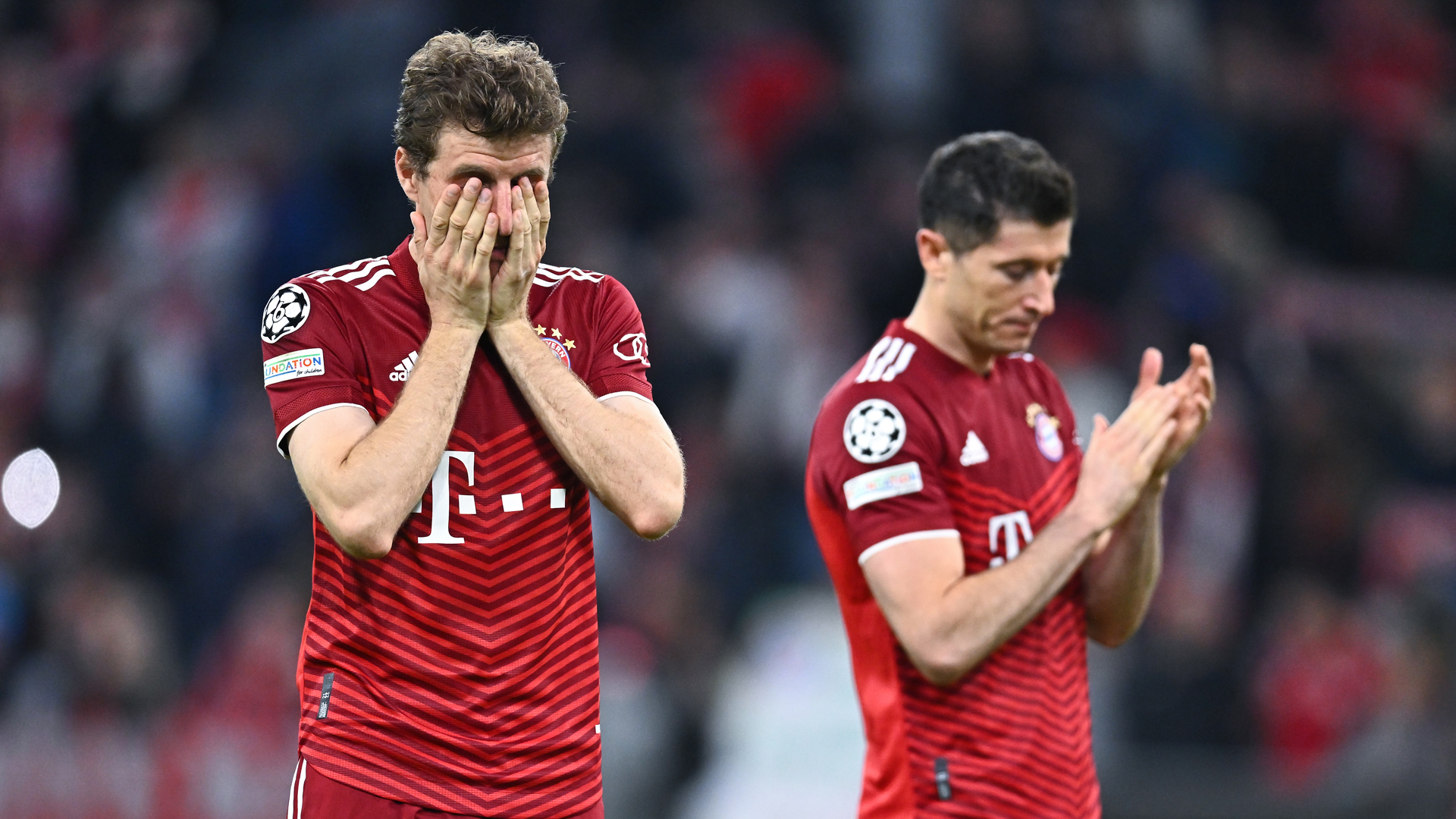 Thomas Müller Robert Lewandowski FC Bayern München Champions League 12042022