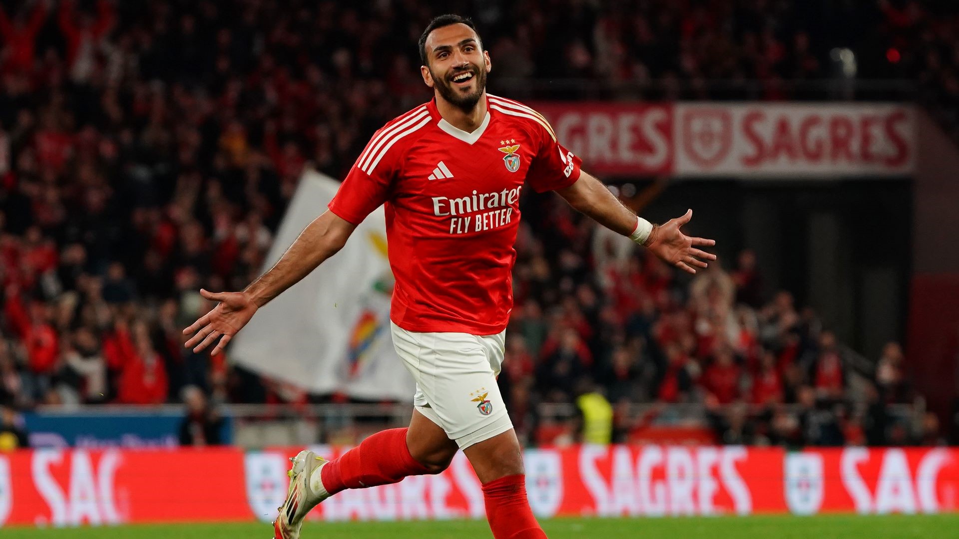 Pavlidis Focused on Goals as Benfica Kicks Off Club World Cup Campaign