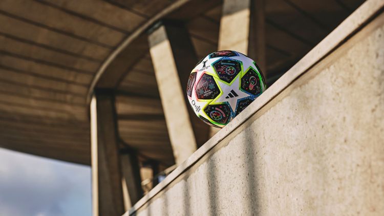 Adidas presenta UWCL Pro Ball Eindhoven, il pallone ufficiale della finale della UEFA Women's Champions League