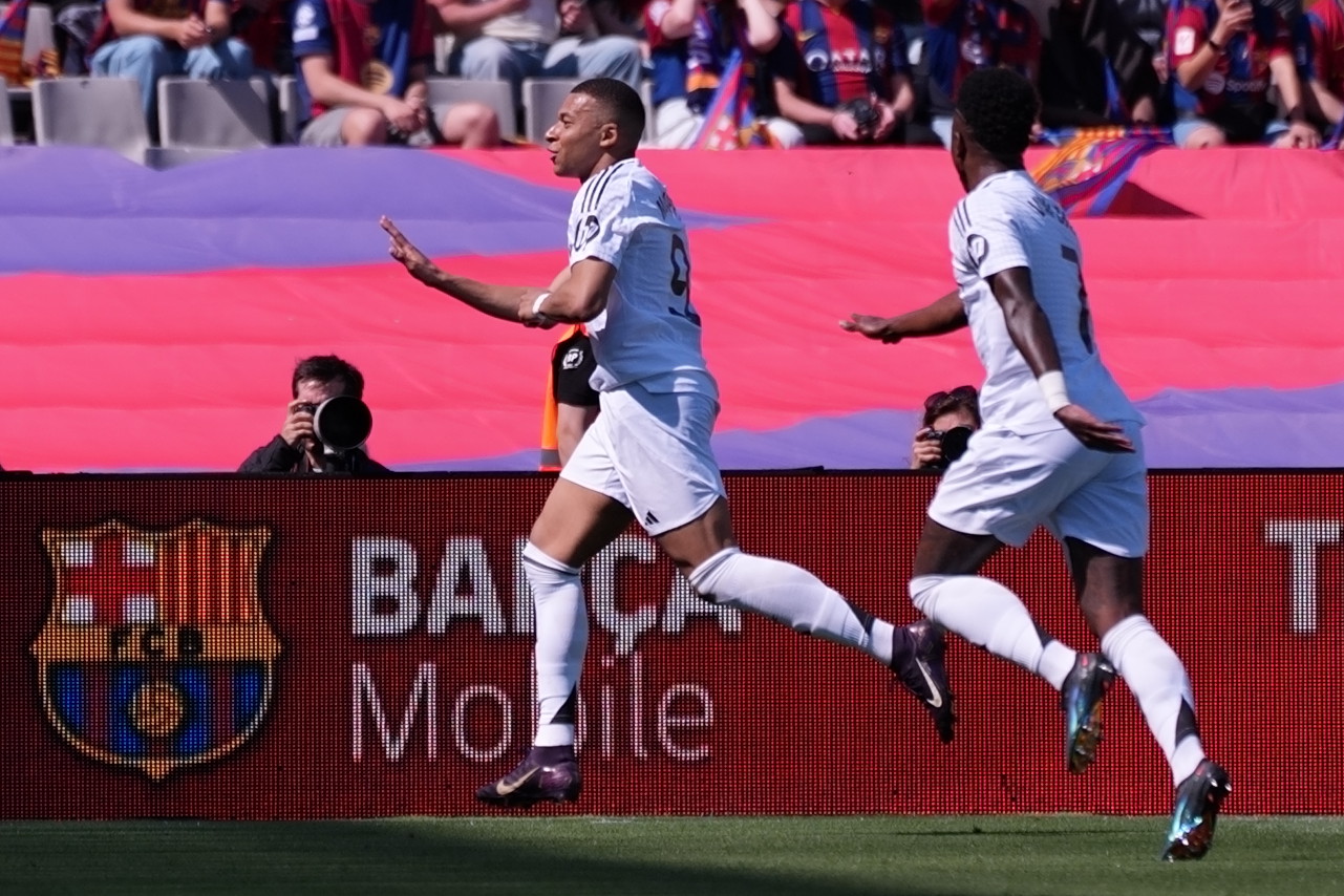 Kylian Mbappé FC Barcelona