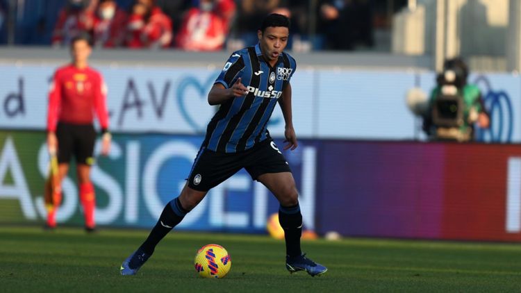 Luis Muriel attaccante dell'Atalanta in azione