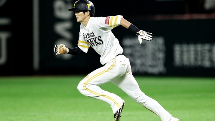 2020-10-07-NPB-Hawks-Shuto