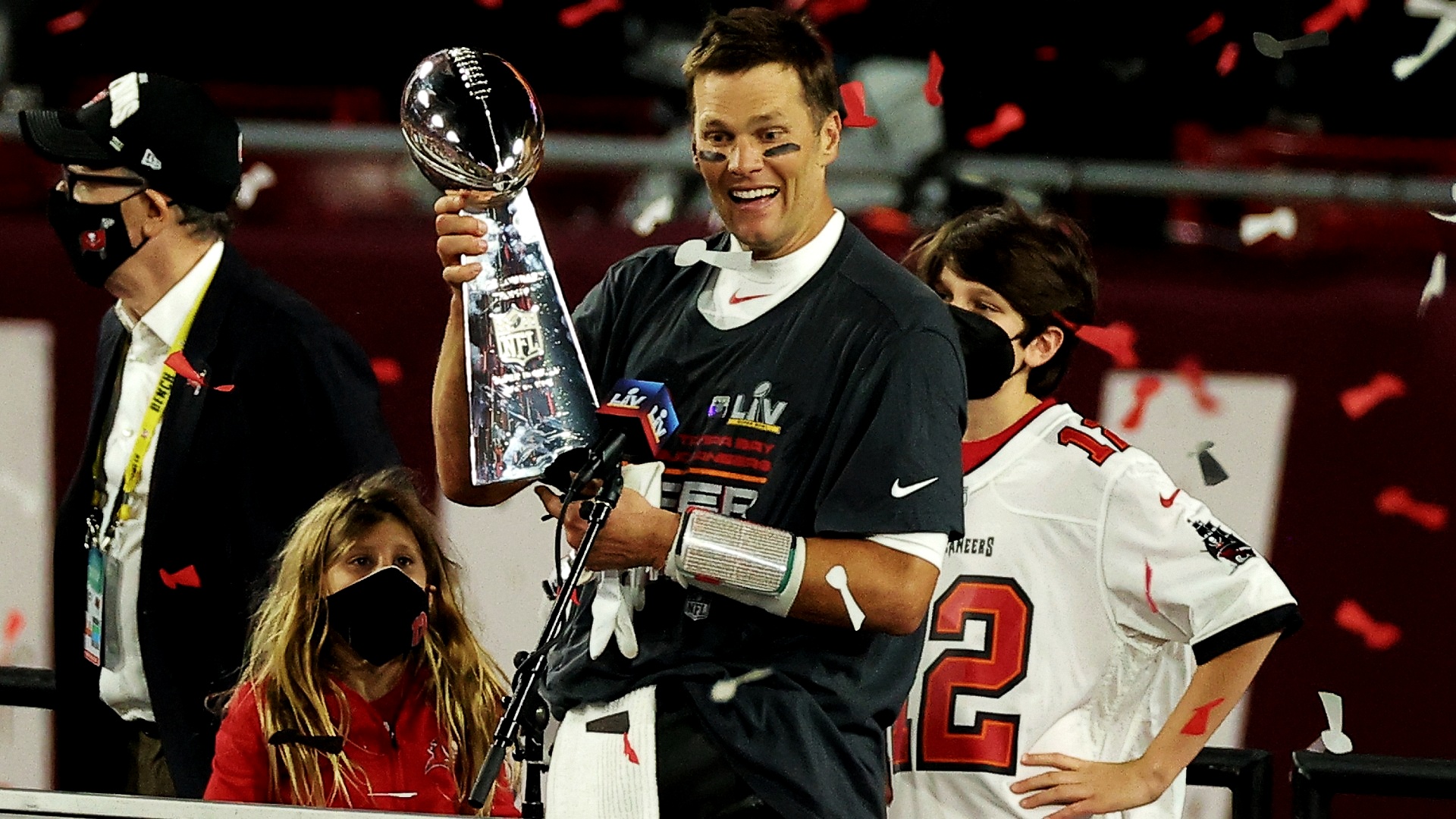 2021-02-08-NFL-Brady