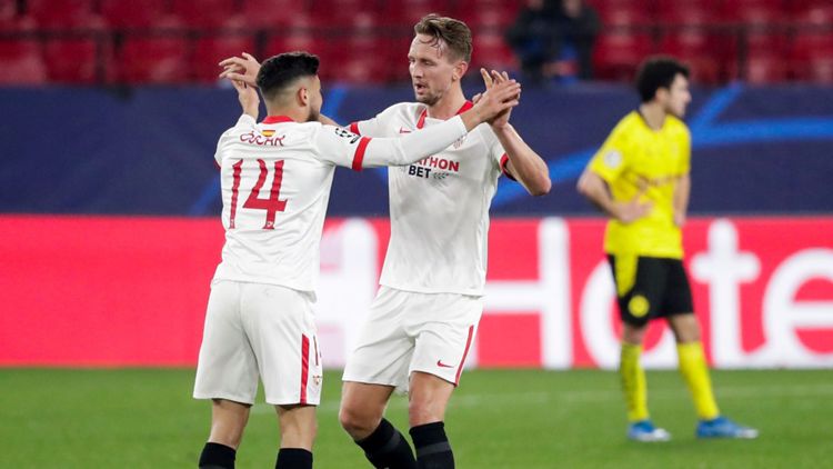 Borussia Dortmund FC Sevilla De Jong DAZN Sky