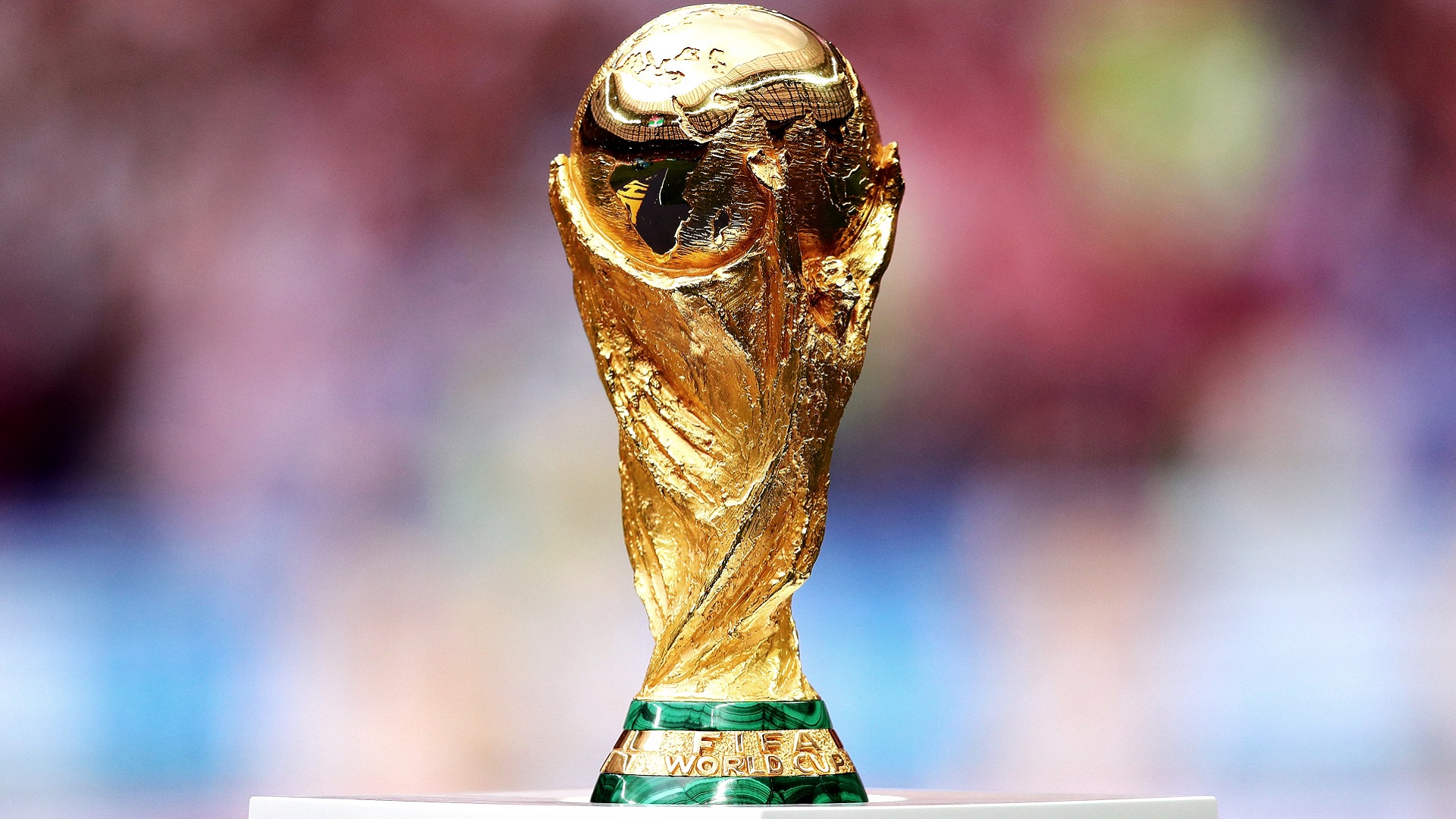2021-11-27 fifa world cup Trophy
