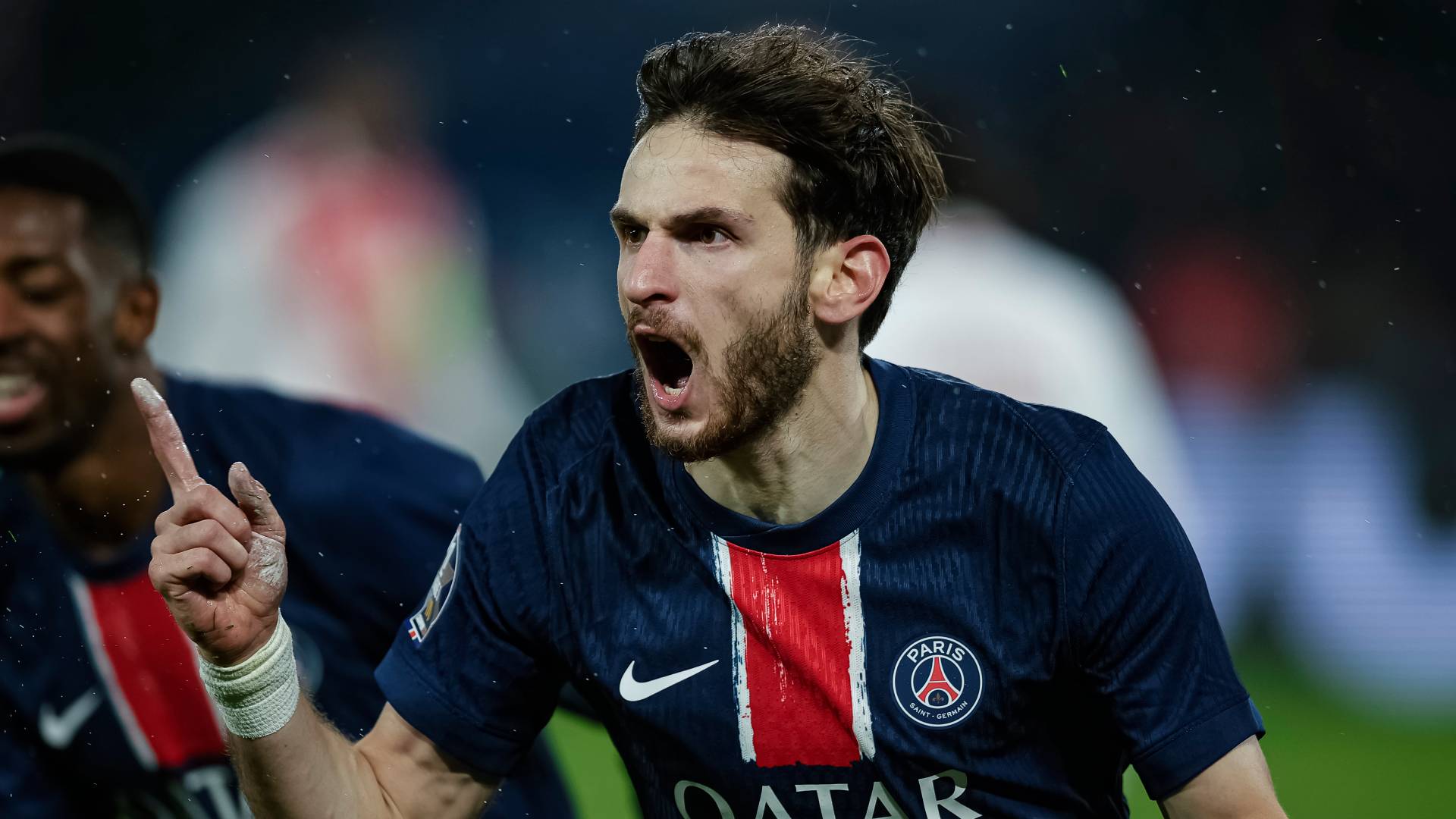Khvicha Kvaratskhelia of Paris Saint Germain celebrates