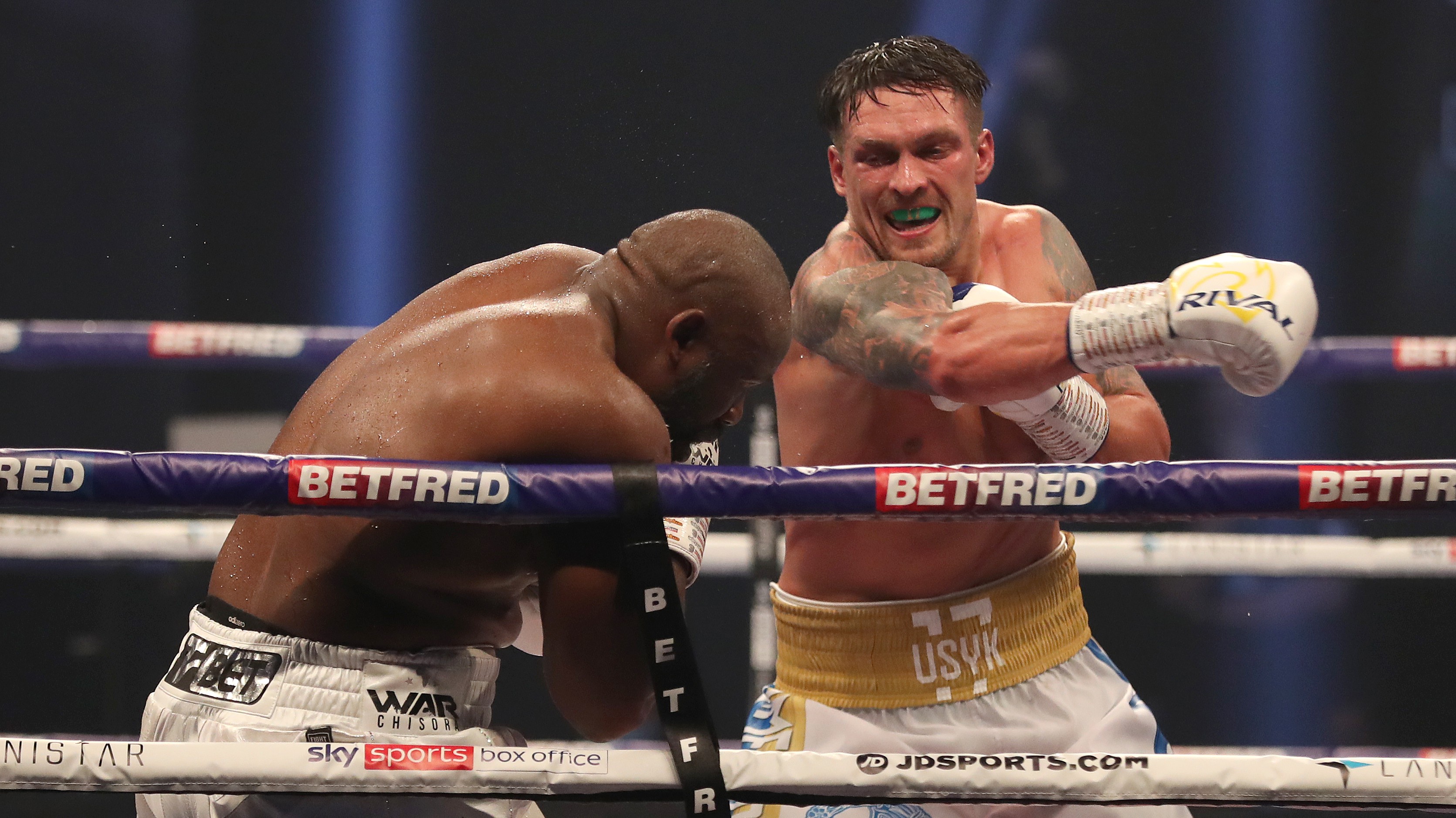 Usyk-Chisora-mark-robinson-matchroom-ftr