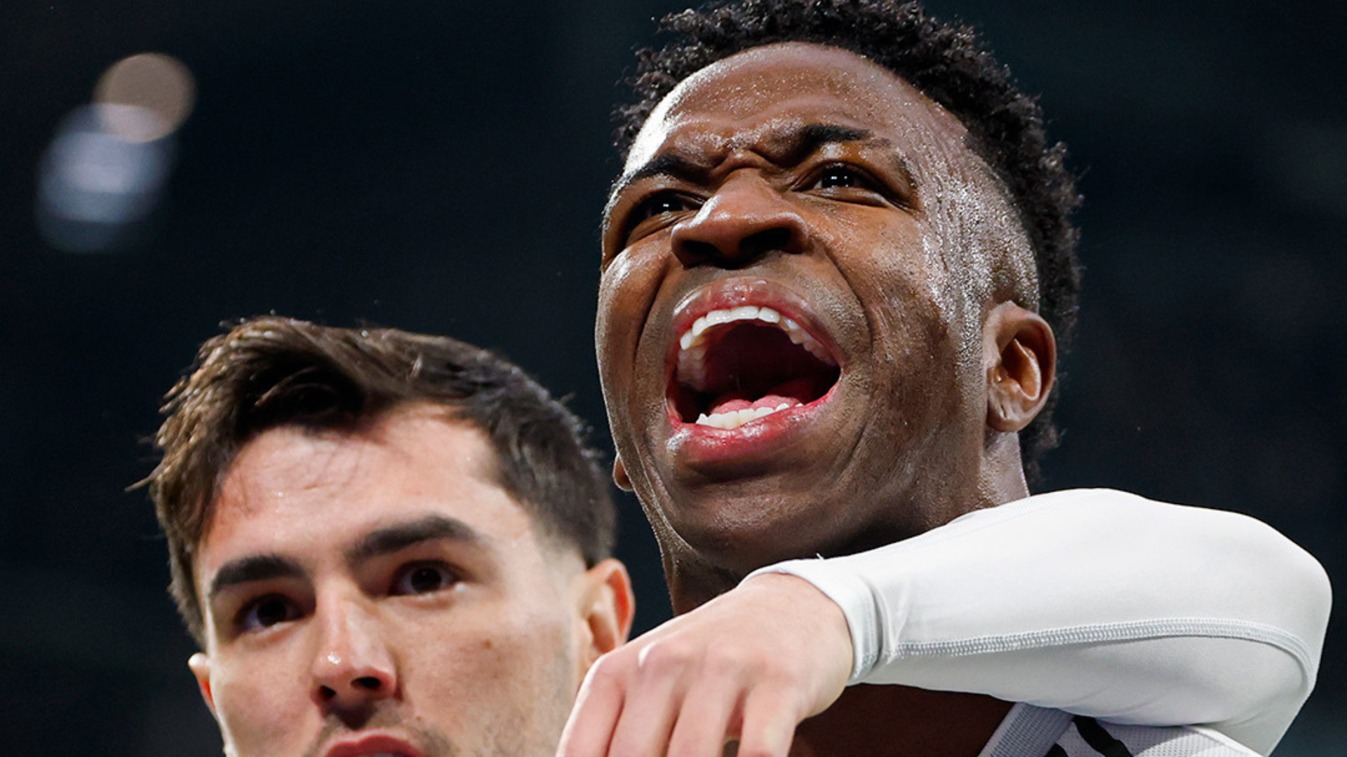 Vinicius Jr y la imagen de su reconciliación definitiva con el Santiago ...