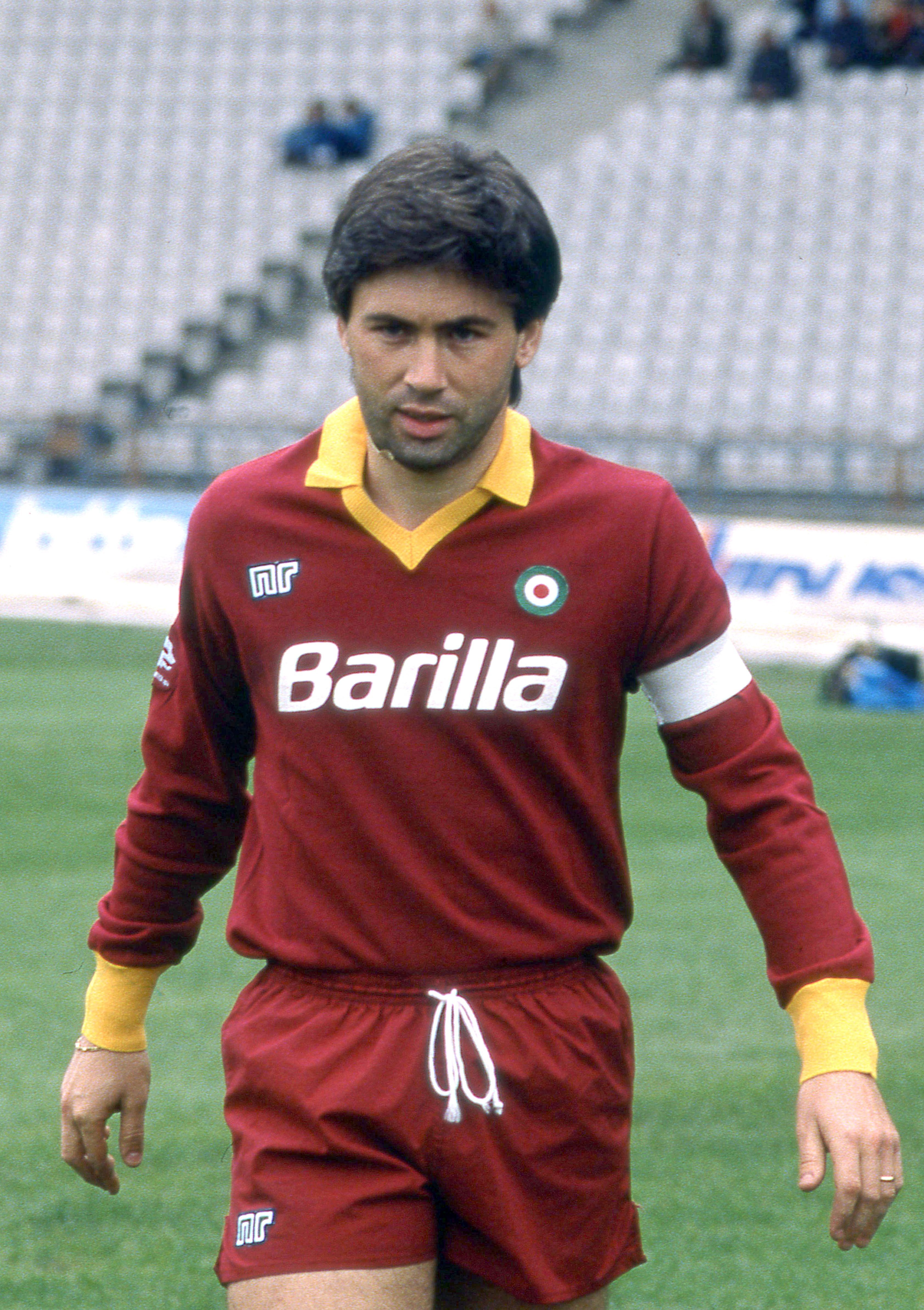 Carlo Ancelotti con la maglia della Roma