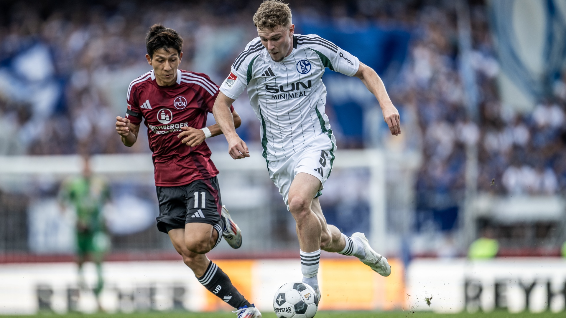 Derry Murkin FC Schalke 04 Okunuki Kanji 1. FC Nürnberg 2. Bundesliga