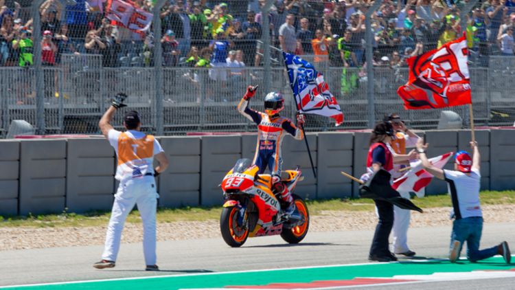 Marc Marquez esulta dopo aver vinto l'edizione 2018 del GP delle Americhe
