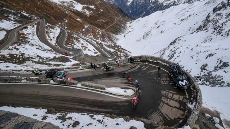 Una tappa di montagna al Giro d'Italia