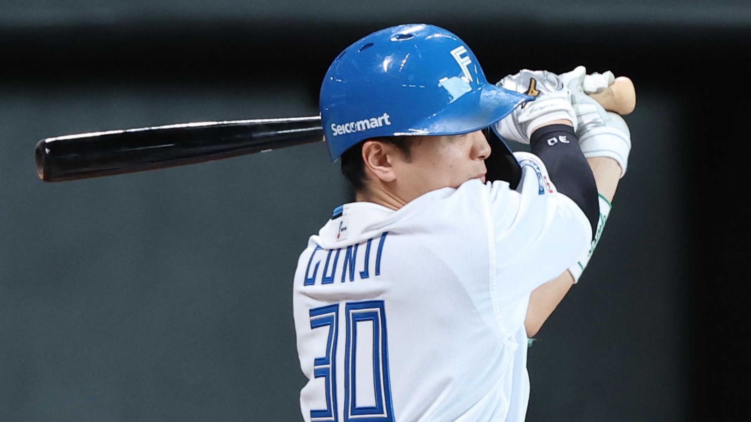 2025-05-15-npb-Fighters-Gunji