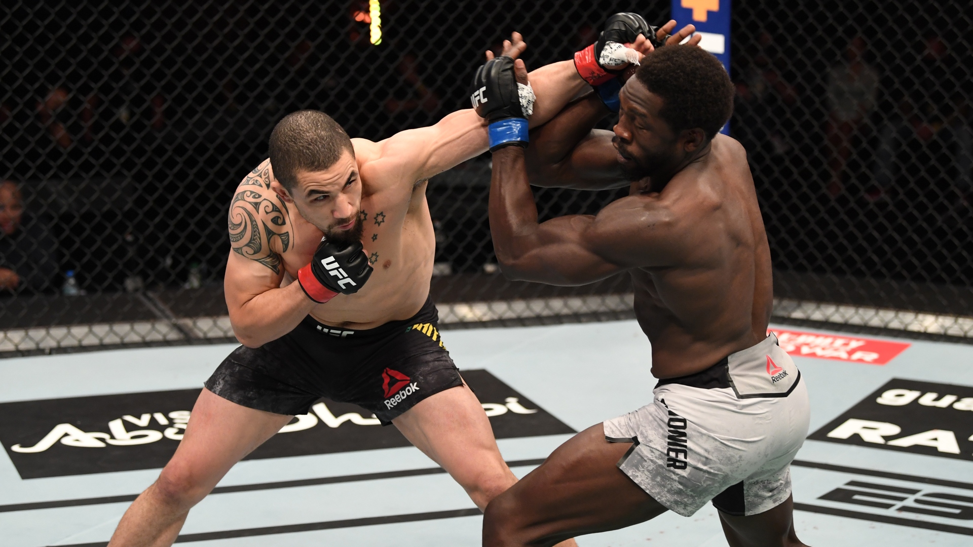 Jared Cannonier combatte in UFC