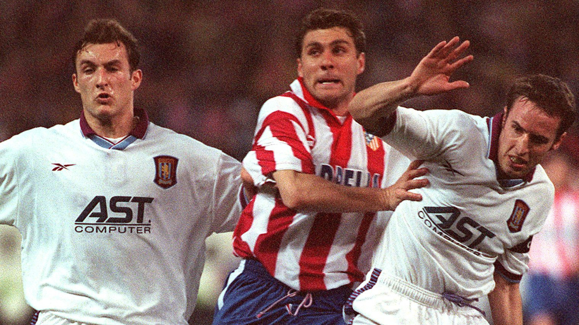 Christian Vieri con la maglia dell'Atletico Madrid