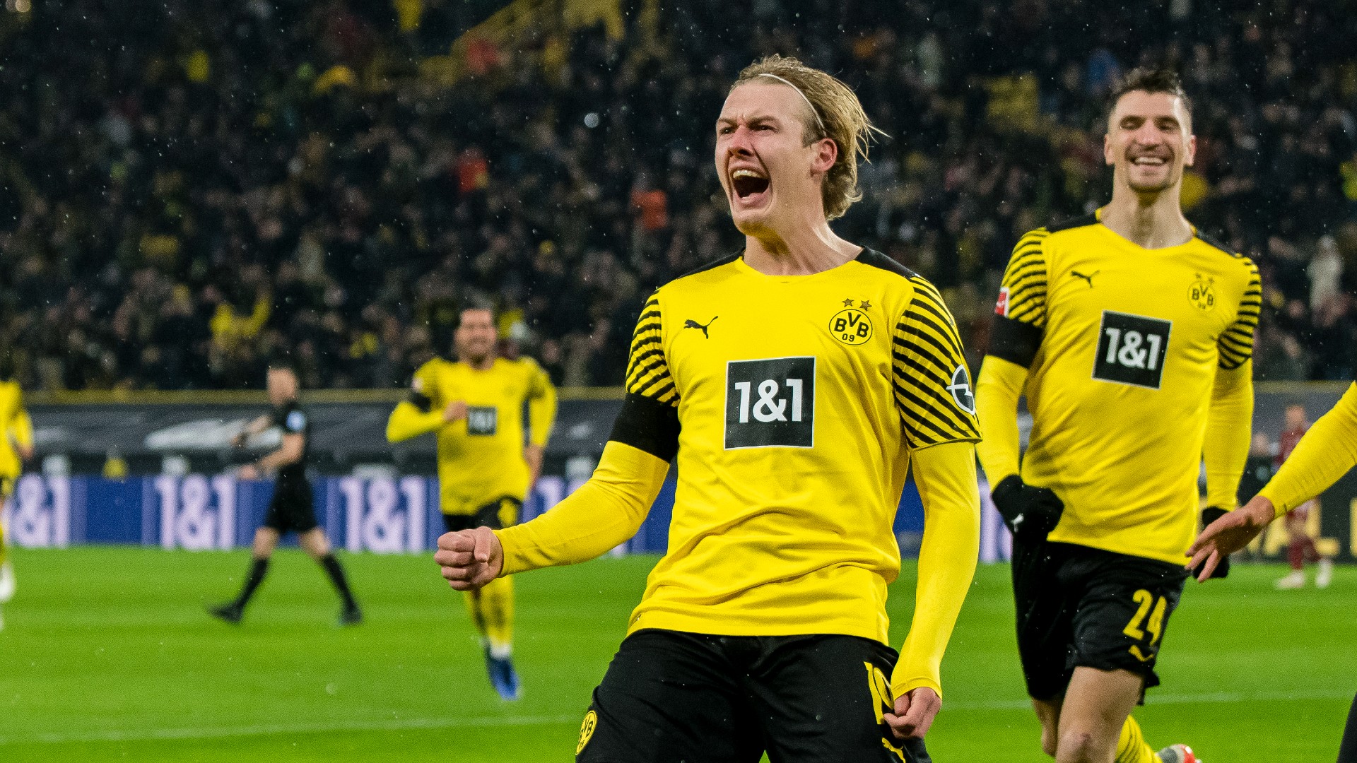 Borussia Dortmund Julian Brandt Bundesliga 04122021