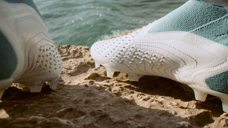 ADIDAS FOOTBALL_PREDATOR