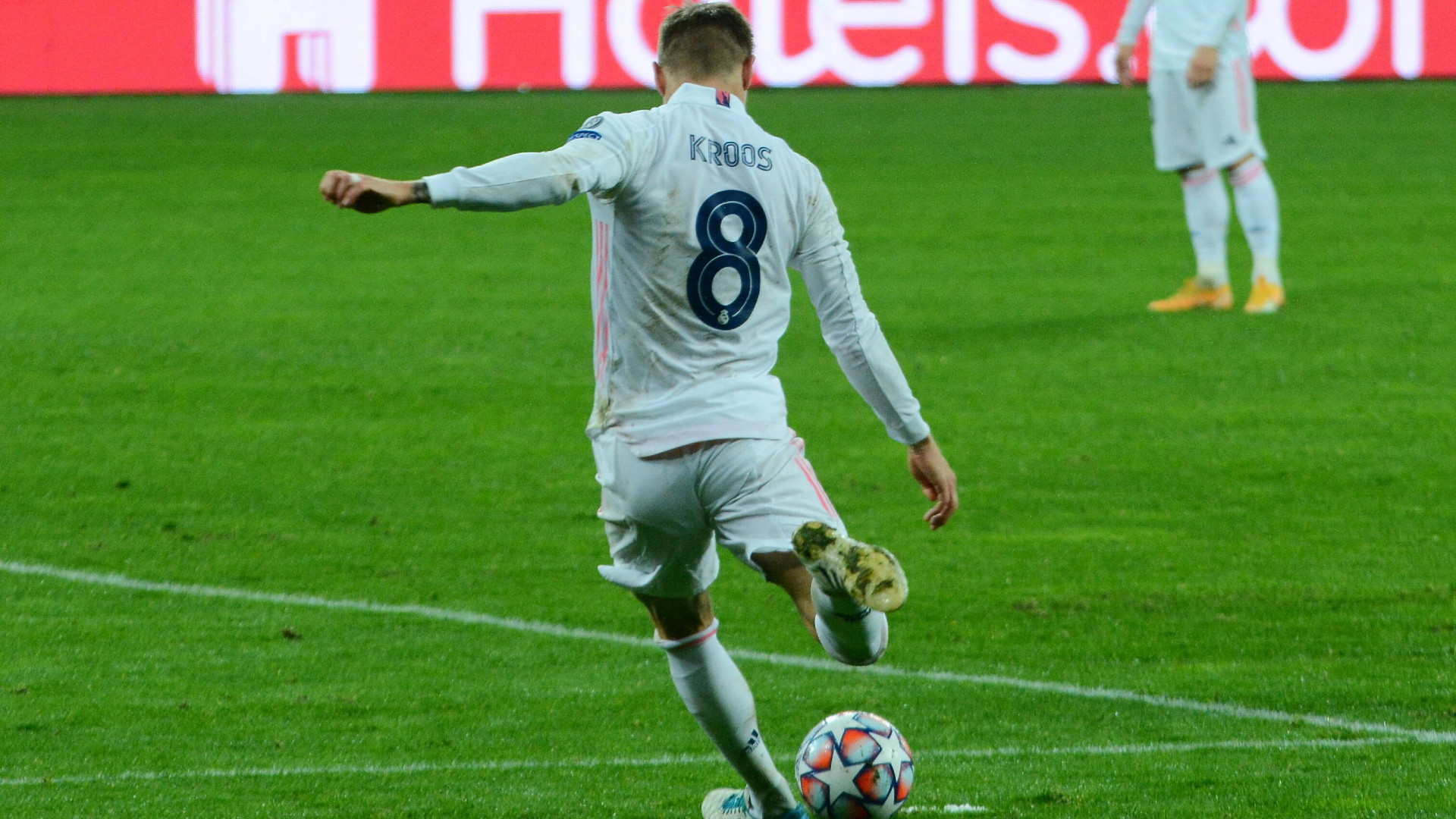 Toni Kroos Real Madrid 01122020