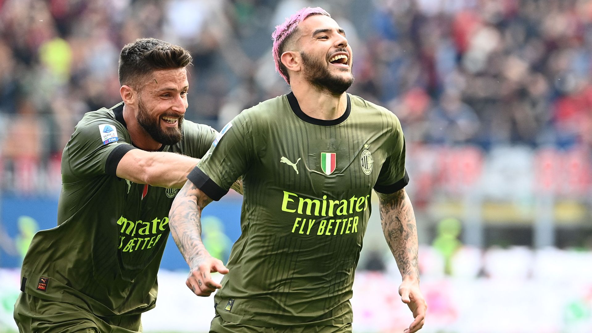 Theo Hernandez esulta in Milan-Lazio