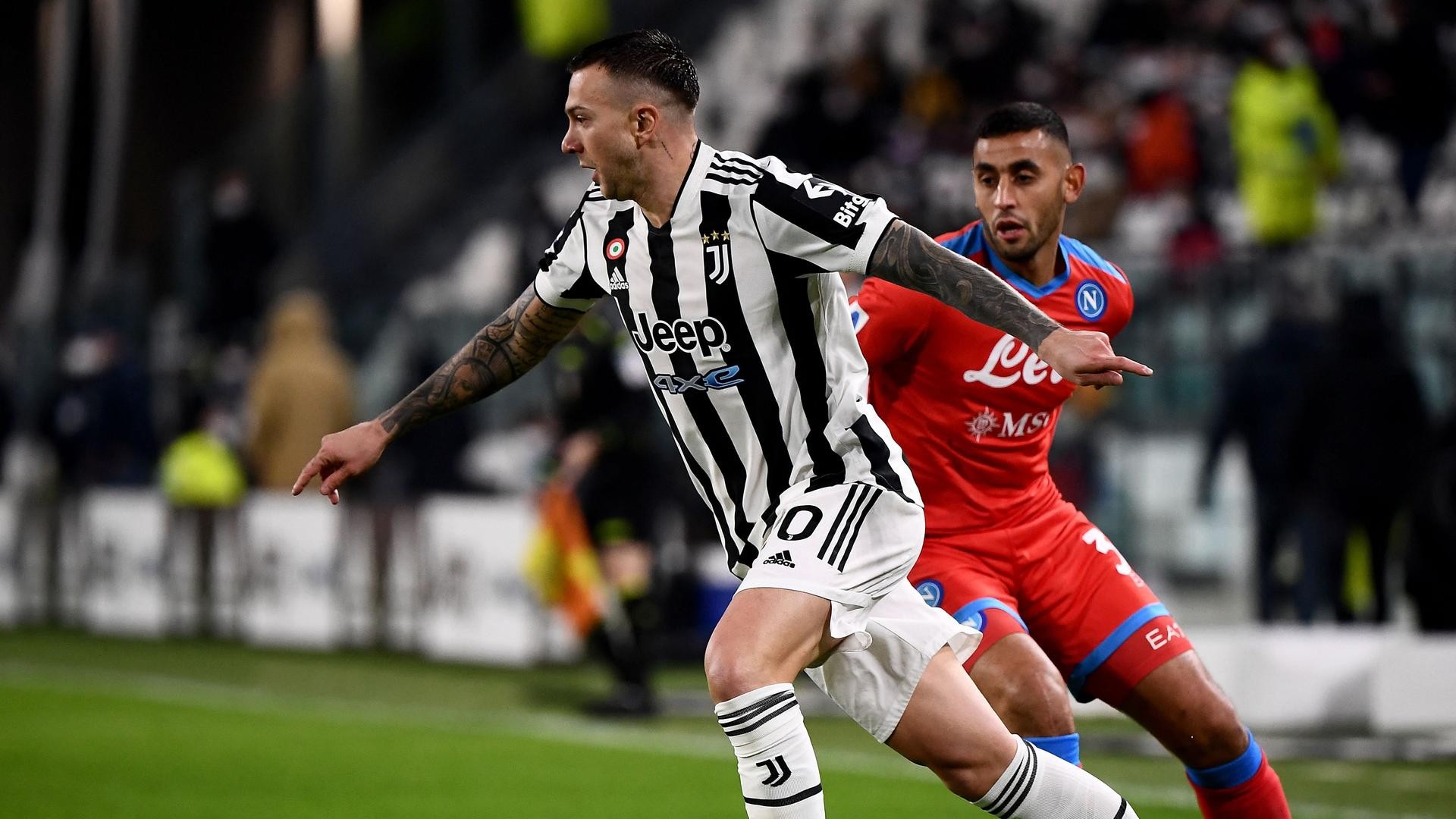 Federico Bernardeschi in azione con la maglia della Juventus