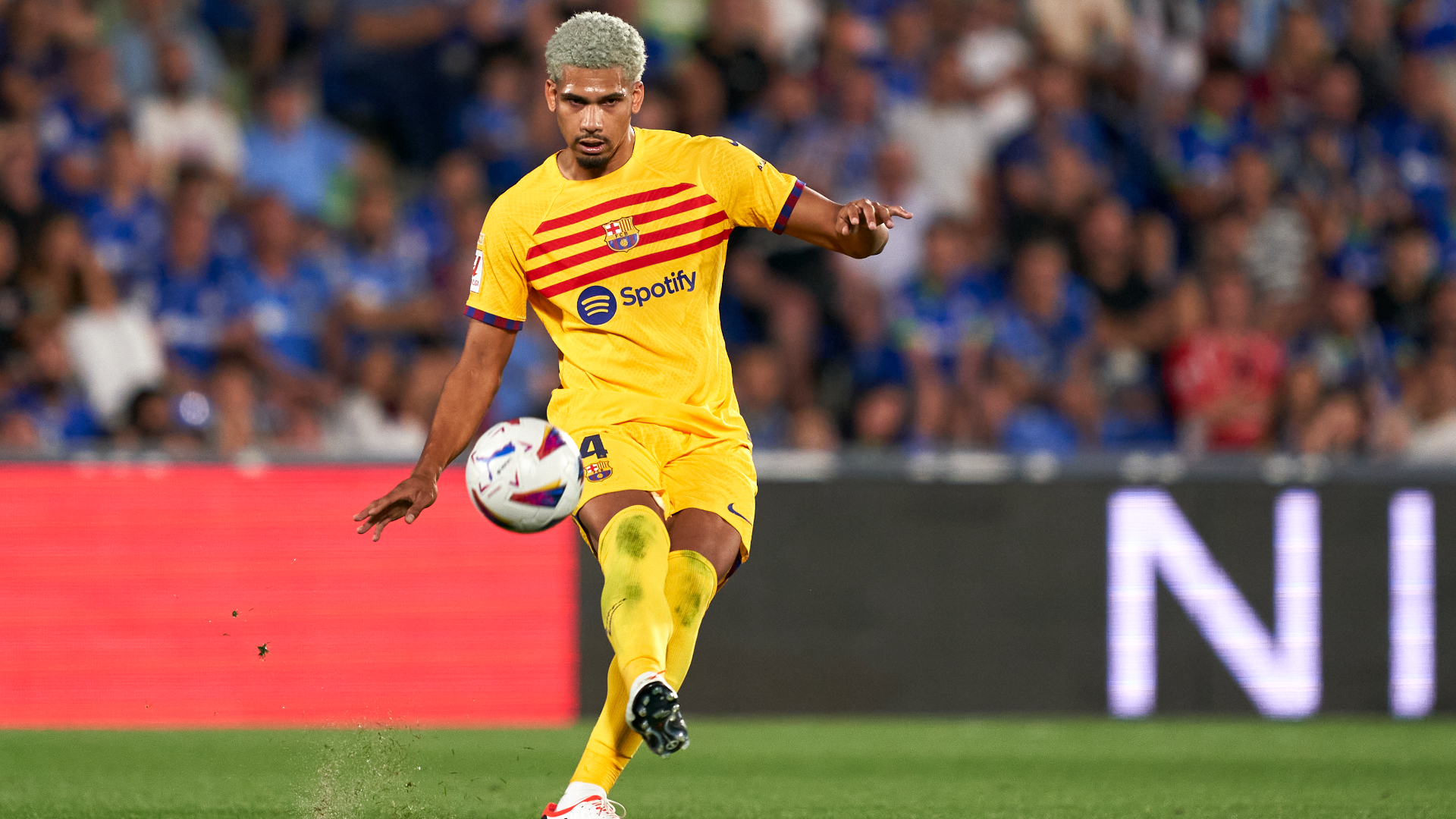 Ronald Araujo FC Barcelona LALIGA