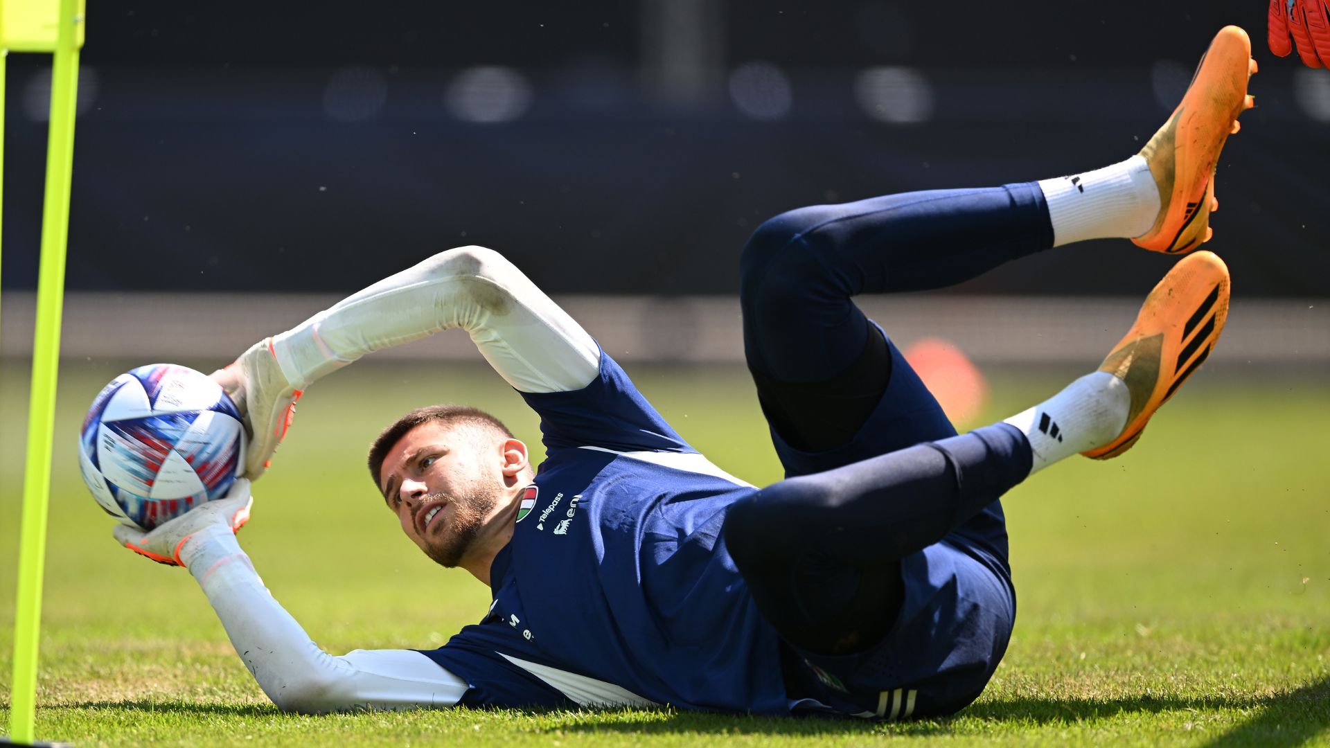 Vicario, parata in nazionale