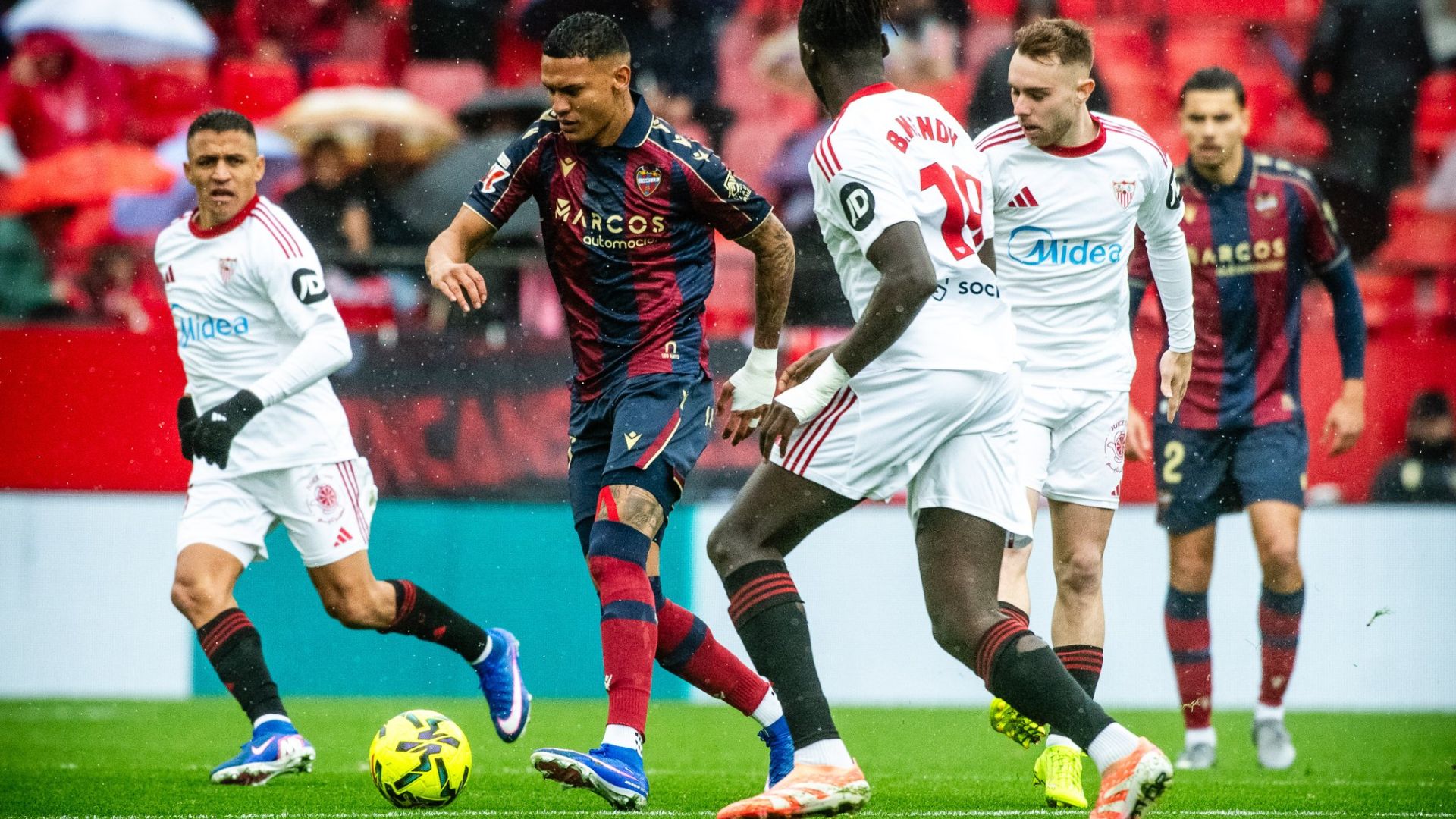 Levante UD, Sevilla, LaLiga