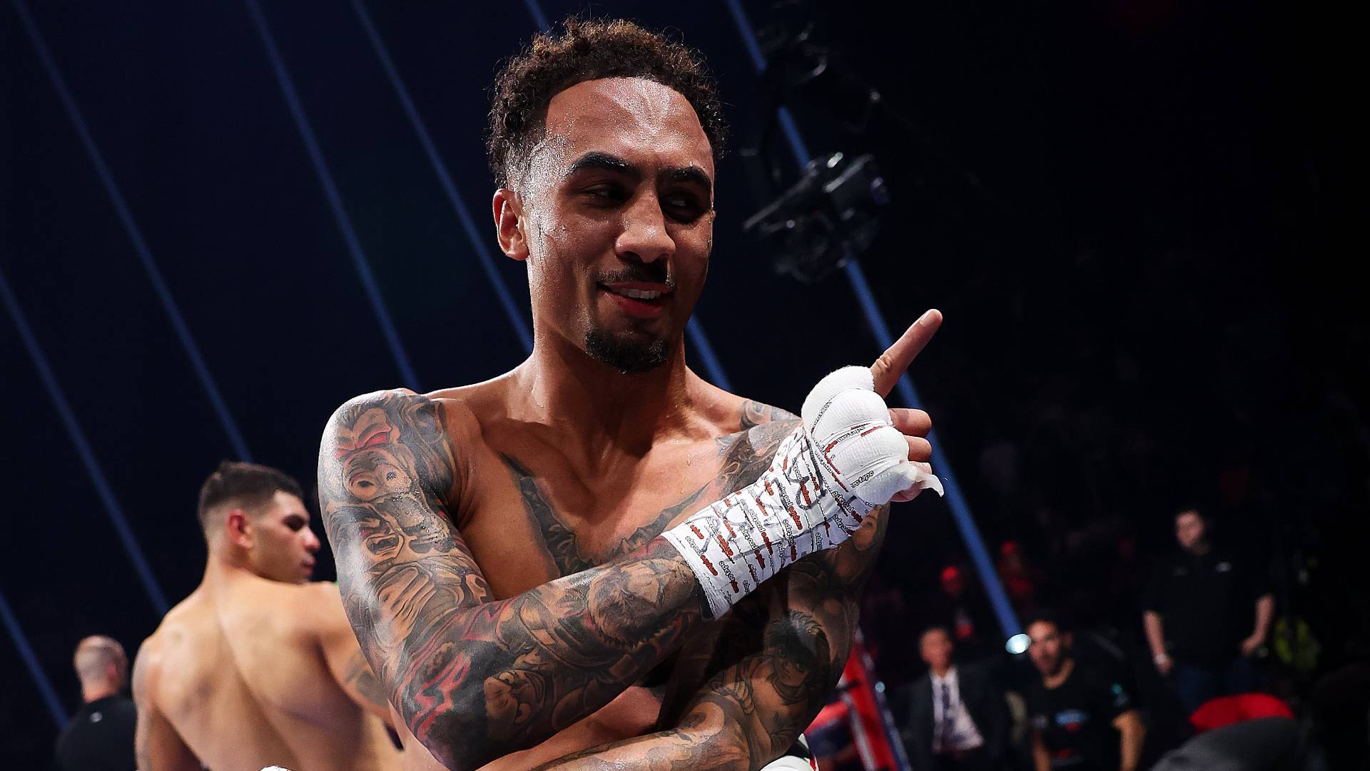 PIC 2 Whittaker celebrates knockout win against Suarez_18042026